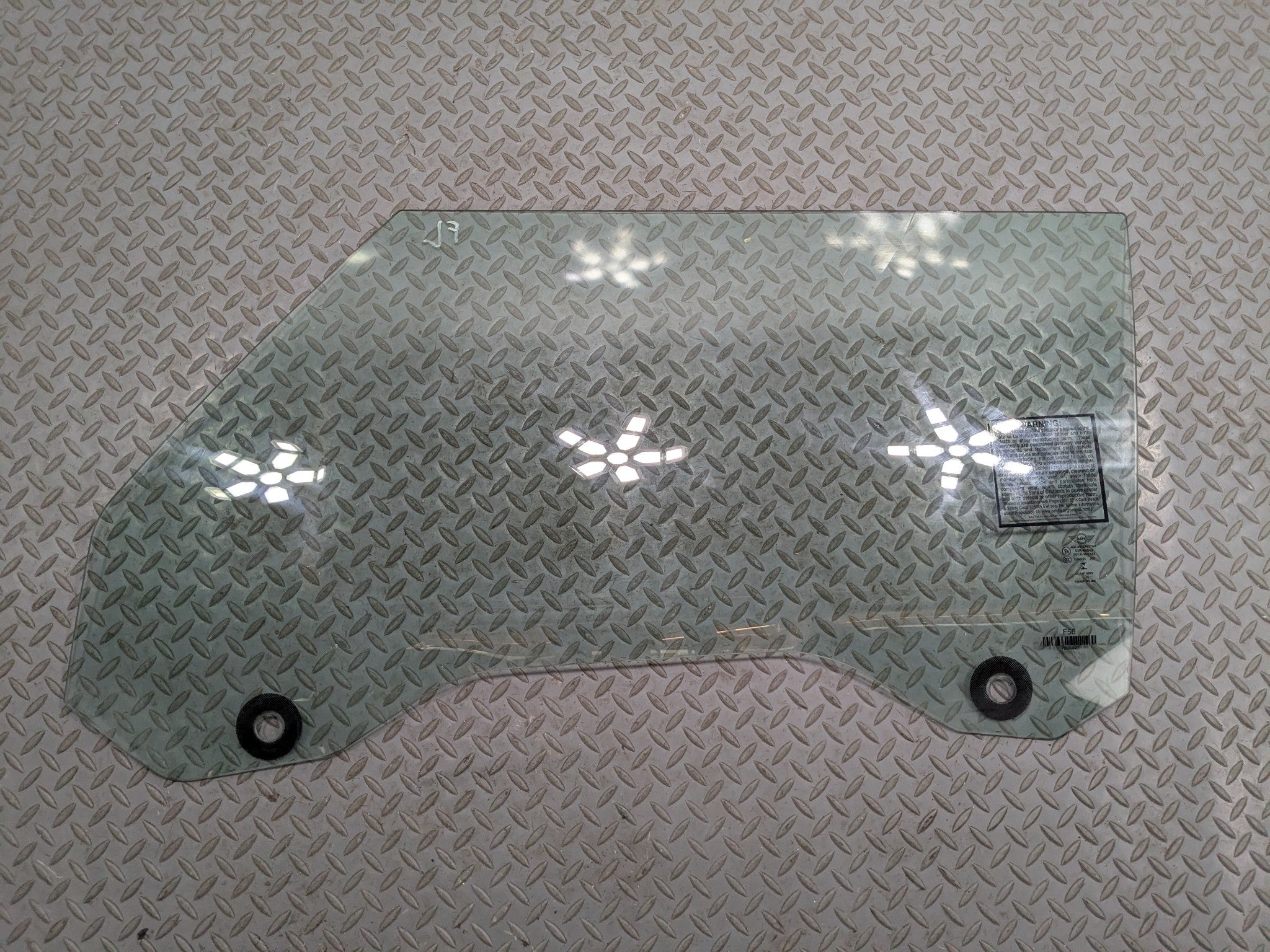 2013 - 2017 MINI COOPER OEM DOOR GLASS WINDOW LEFT FRONT DRIVER SIDE