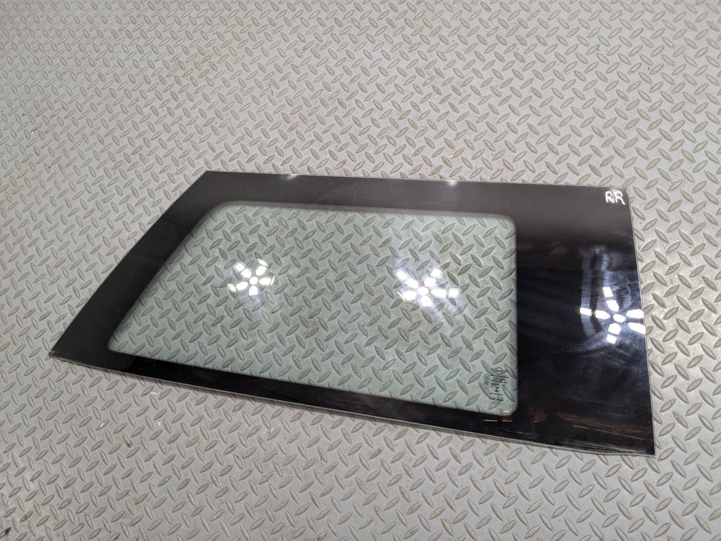 2013 - 2017 MINI COOPER OEM QUARTER WINDOW GLASS REAR RIGHT SIDE