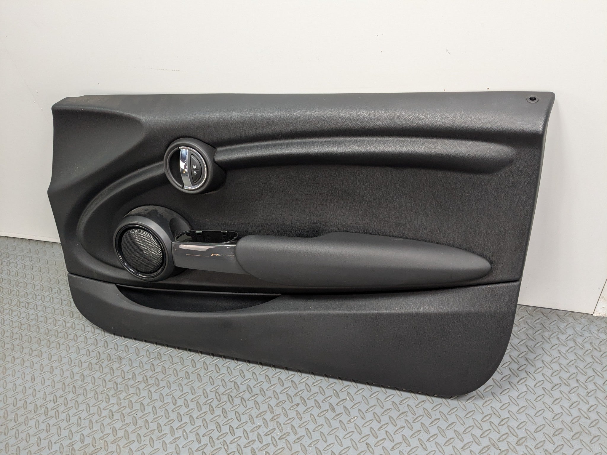 2013 - 2017 MINI COOPER OEM INTERIOR DOOR PANEL FRONT RIGHT PASSENGER SIDE BLACK