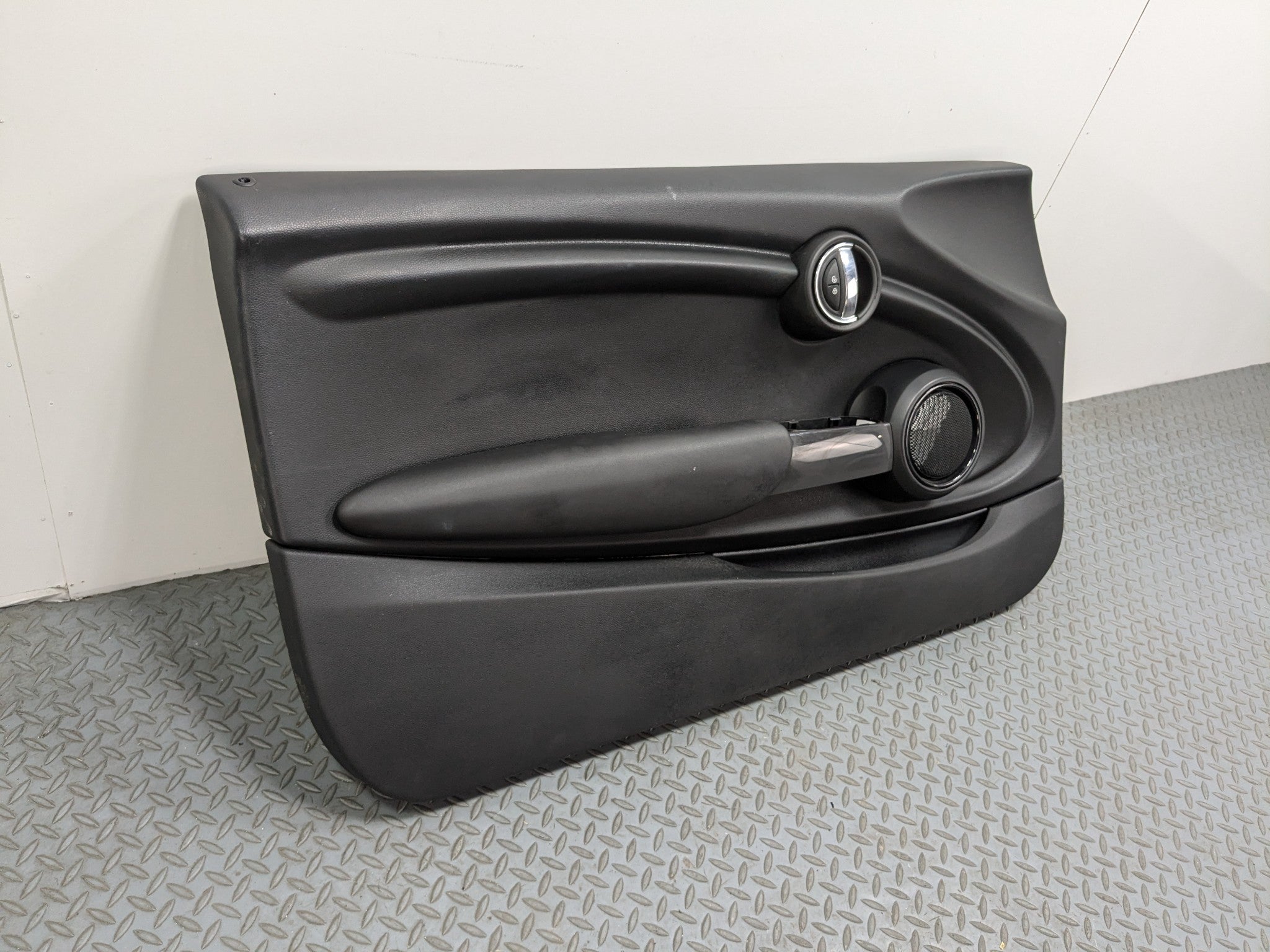 2013 - 2017 MINI COOPER OEM INTERIOR DOOR PANEL FRONT LEFT DRIVER SIDE BLACK