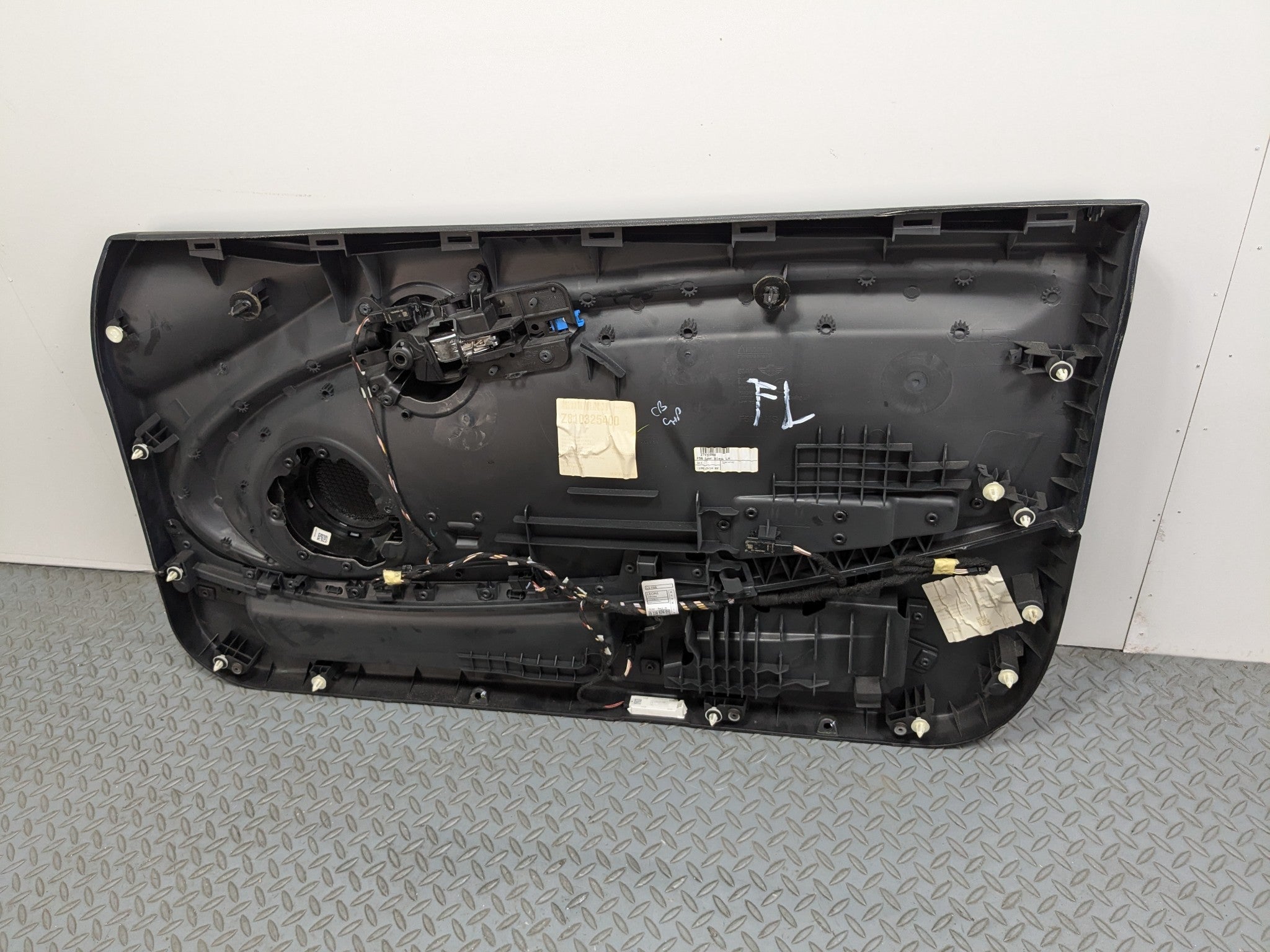 2013 - 2017 MINI COOPER OEM INTERIOR DOOR PANEL FRONT LEFT DRIVER SIDE BLACK