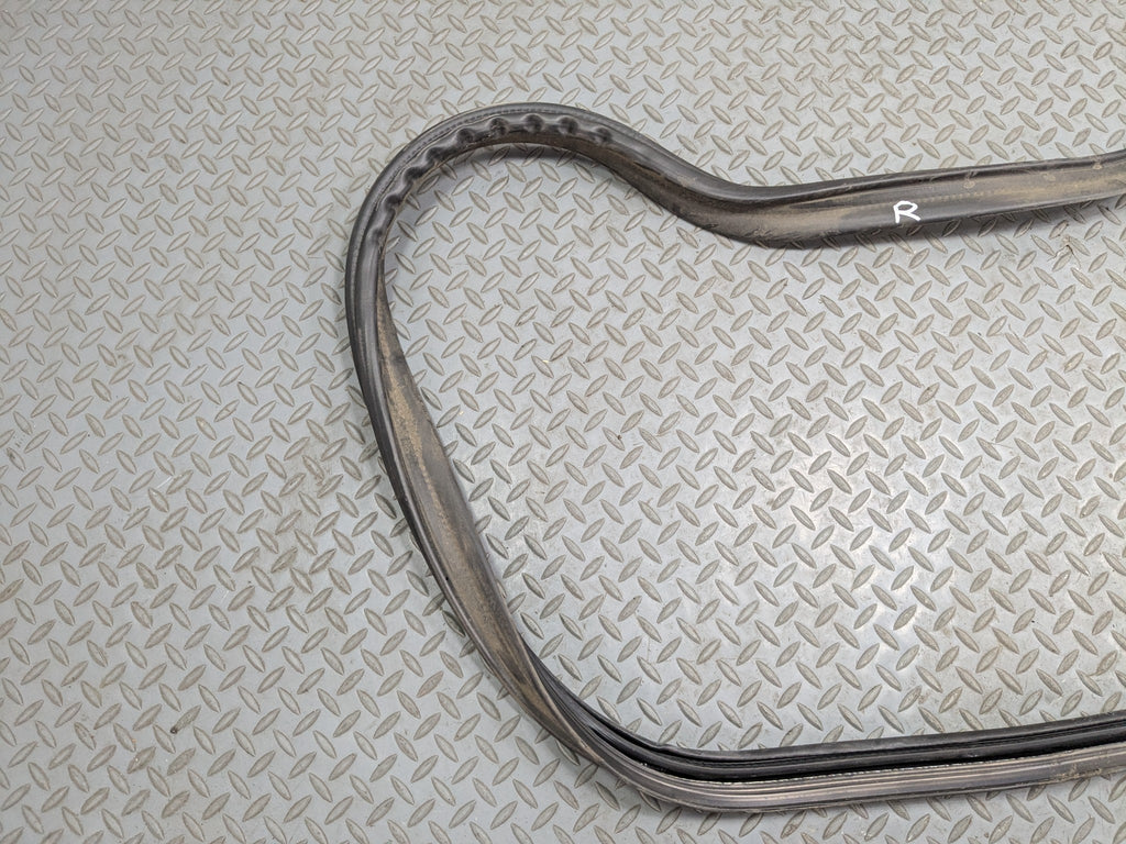 2013 - 2017 MINI COOPER OEM WEATHER STRIP SEAL REAR TRUNK LID LIFTGATE RUBBER