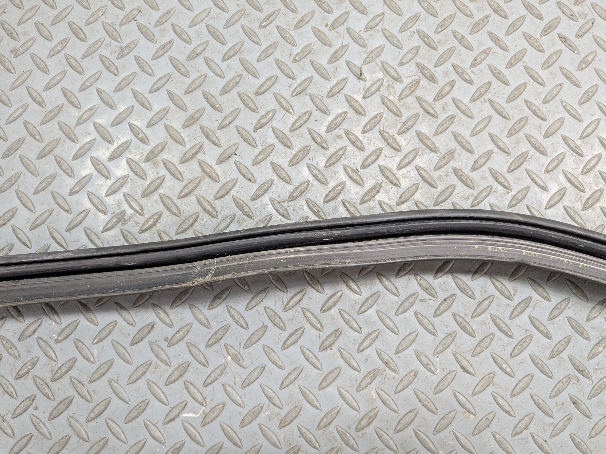 2013 - 2017 MINI COOPER OEM WEATHER STRIP SEAL REAR TRUNK LID LIFTGATE RUBBER