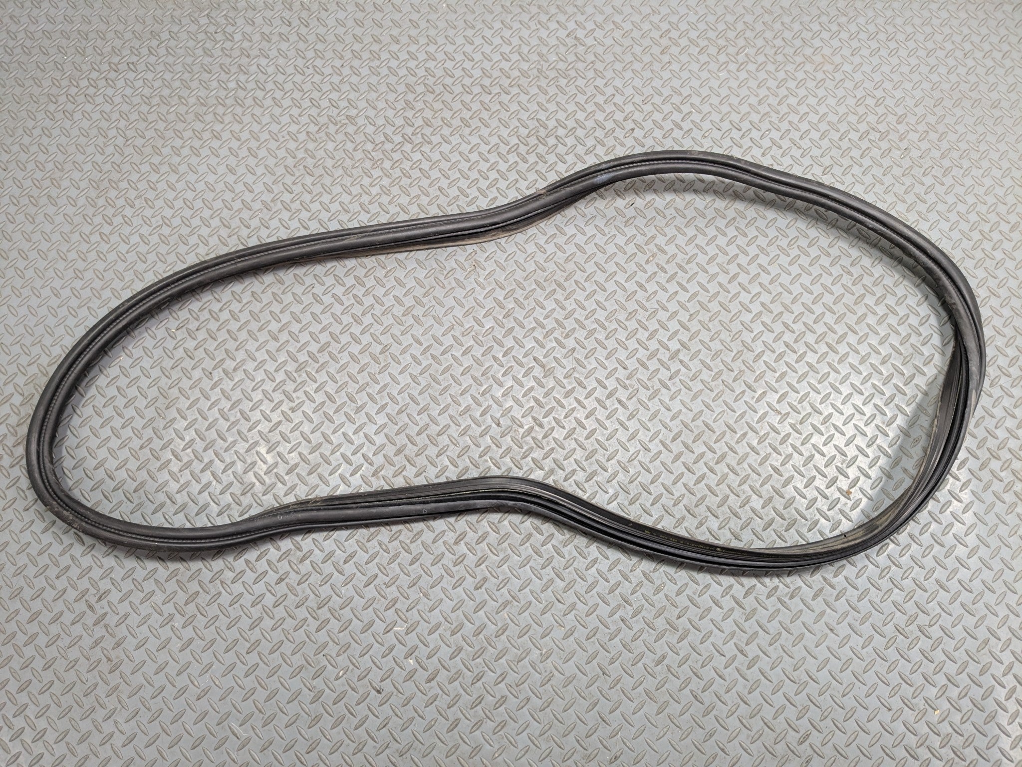 2013 - 2017 MINI COOPER OEM WEATHER STRIP SEAL REAR TRUNK LID LIFTGATE RUBBER