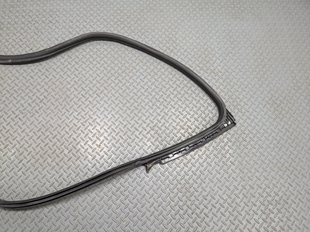 2013 - 2017 MINI COOPER OEM DOOR SEAL WEATHER STRIPPING RUBBER FRONT RIGHT SIDE