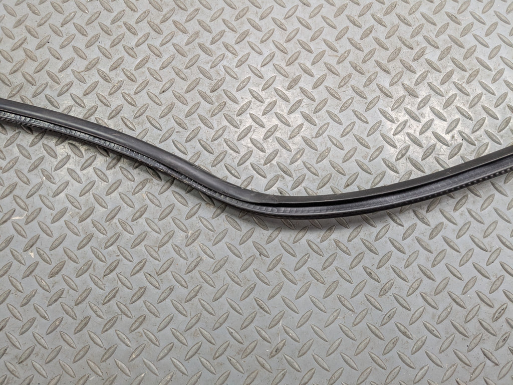 2013 - 2017 MINI COOPER OEM DOOR SEAL WEATHER STRIPPING RUBBER FRONT RIGHT SIDE
