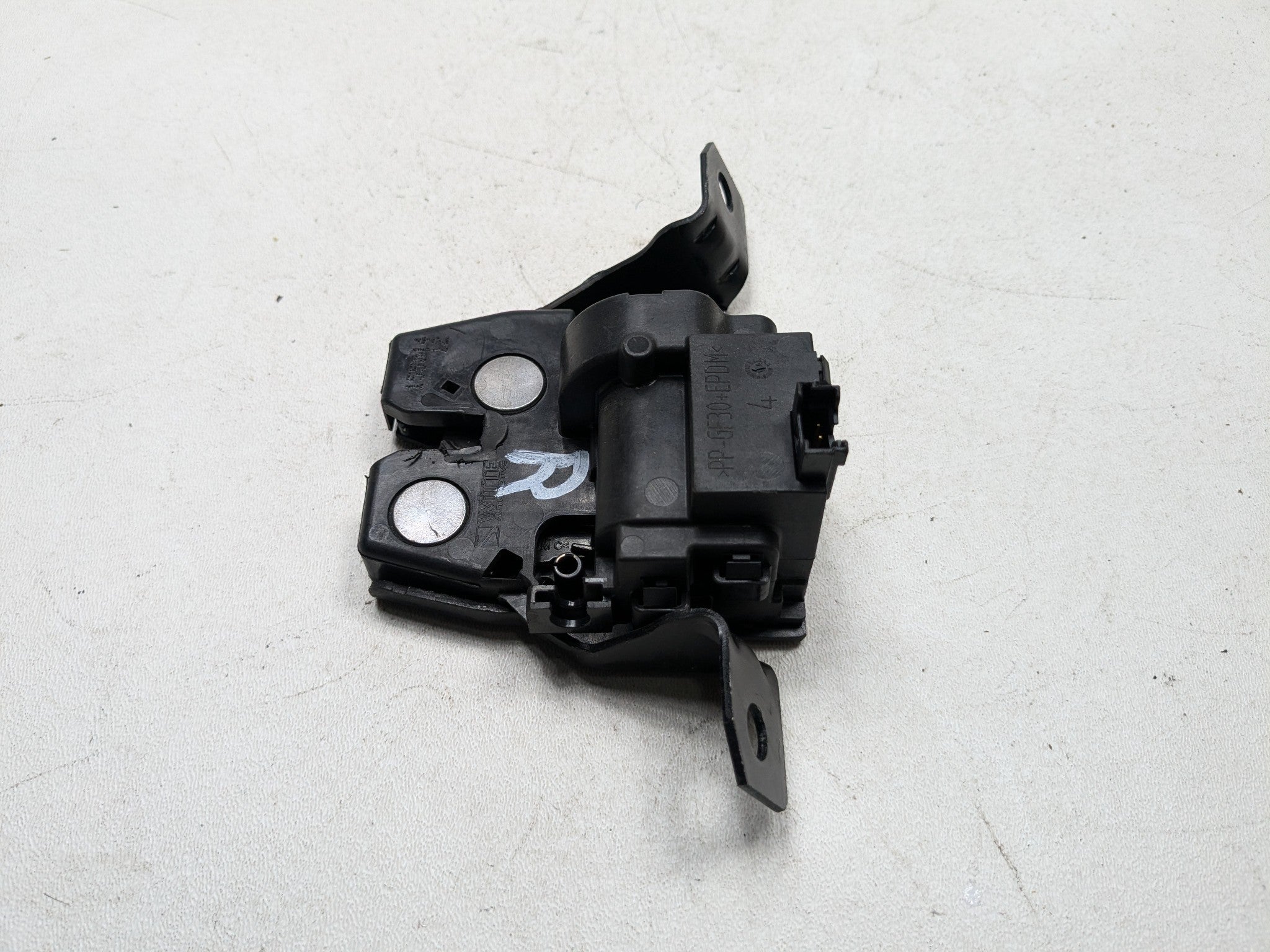 2013 - 2017 MINI COOPER OEM REAR TRUNK LOCK LATCH ACTUATOR