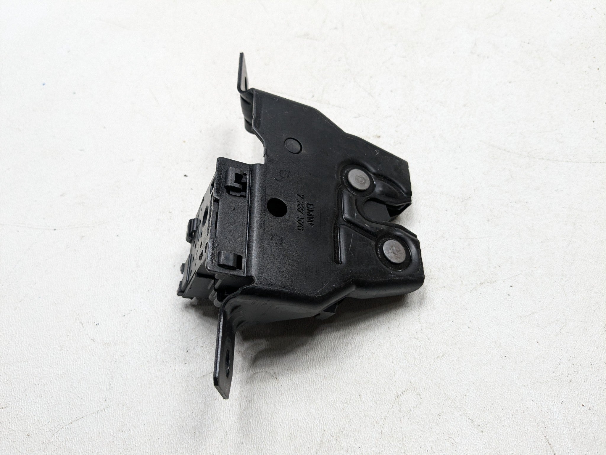 2013 - 2017 MINI COOPER OEM REAR TRUNK LOCK LATCH ACTUATOR
