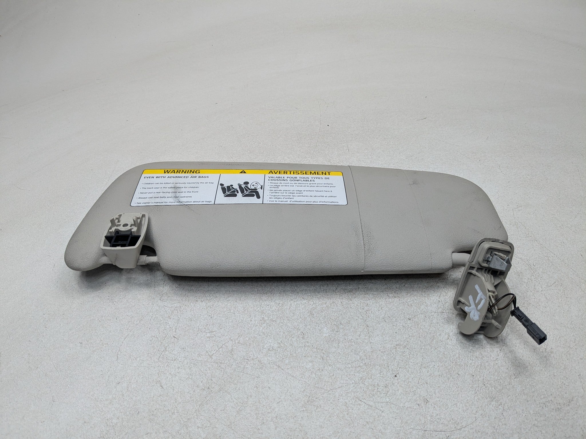 13 - 17 MINI COOPER OEM SUN VISOR INTERIOR UPPER ROOF FRONT RIGHT PASSENGER SIDE