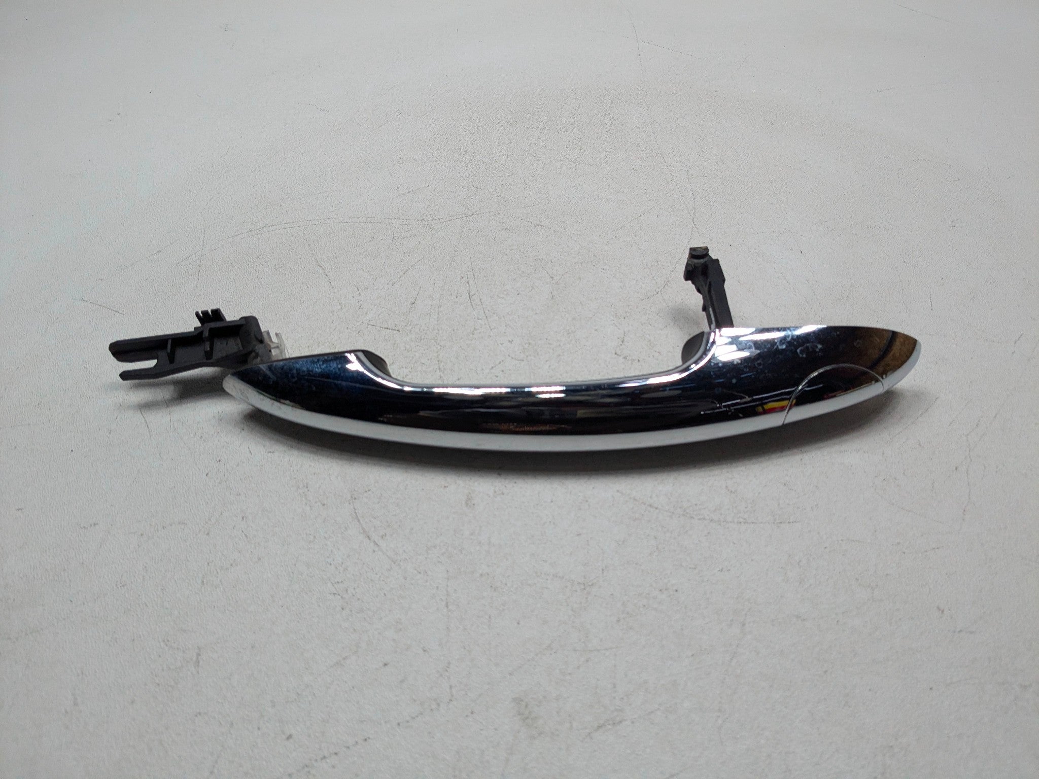 2013 - 2017 MINI COOPER OEM EXTERIOR DOOR HANDLE SILVER FRONT LEFT DRIVER SIDE