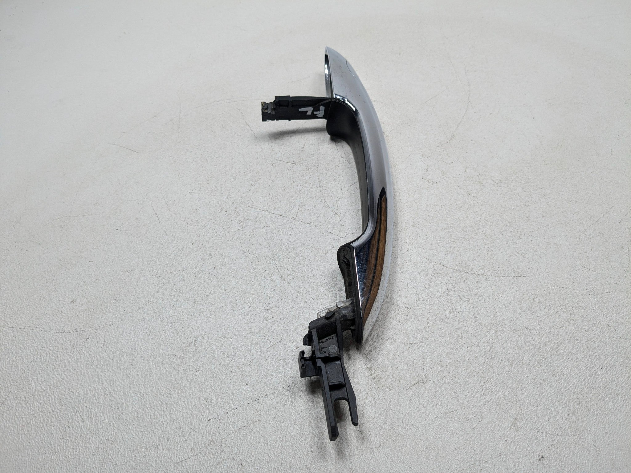 2013 - 2017 MINI COOPER OEM EXTERIOR DOOR HANDLE SILVER FRONT LEFT DRIVER SIDE