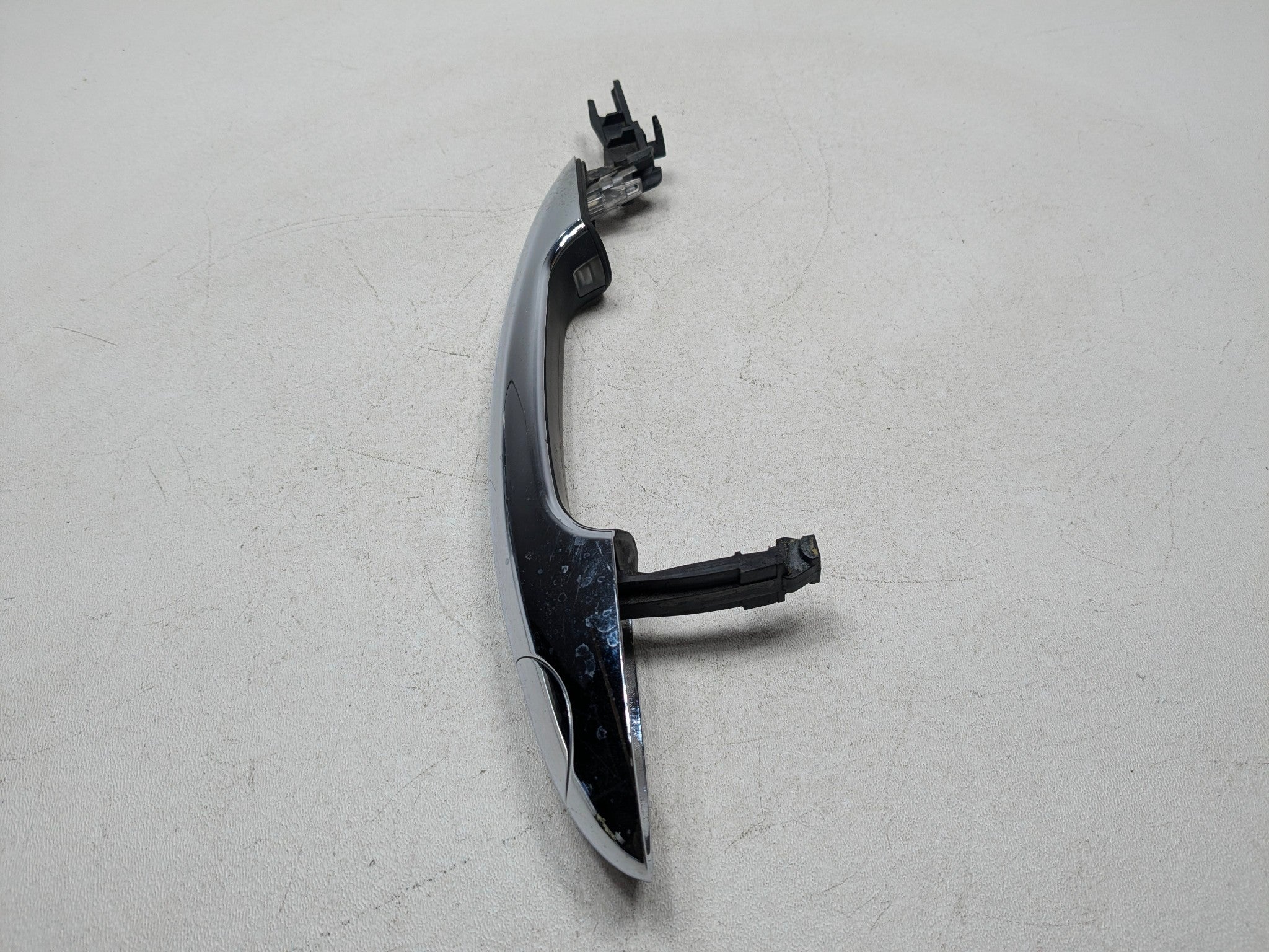 2013 - 2017 MINI COOPER OEM EXTERIOR DOOR HANDLE SILVER FRONT LEFT DRIVER SIDE