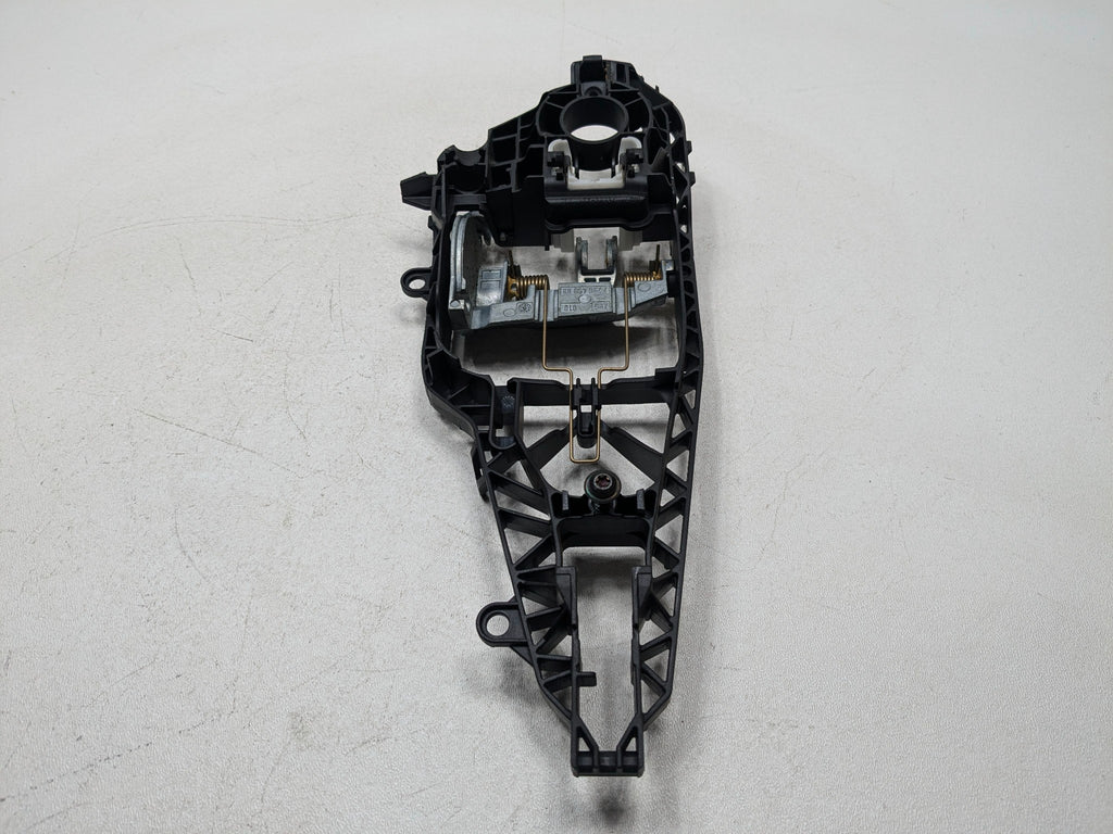13 - 17 MINI COOPER OEM EXTERIOR DOOR HANDLE BRACKET FRONT RIGHT PASSENGER SIDE