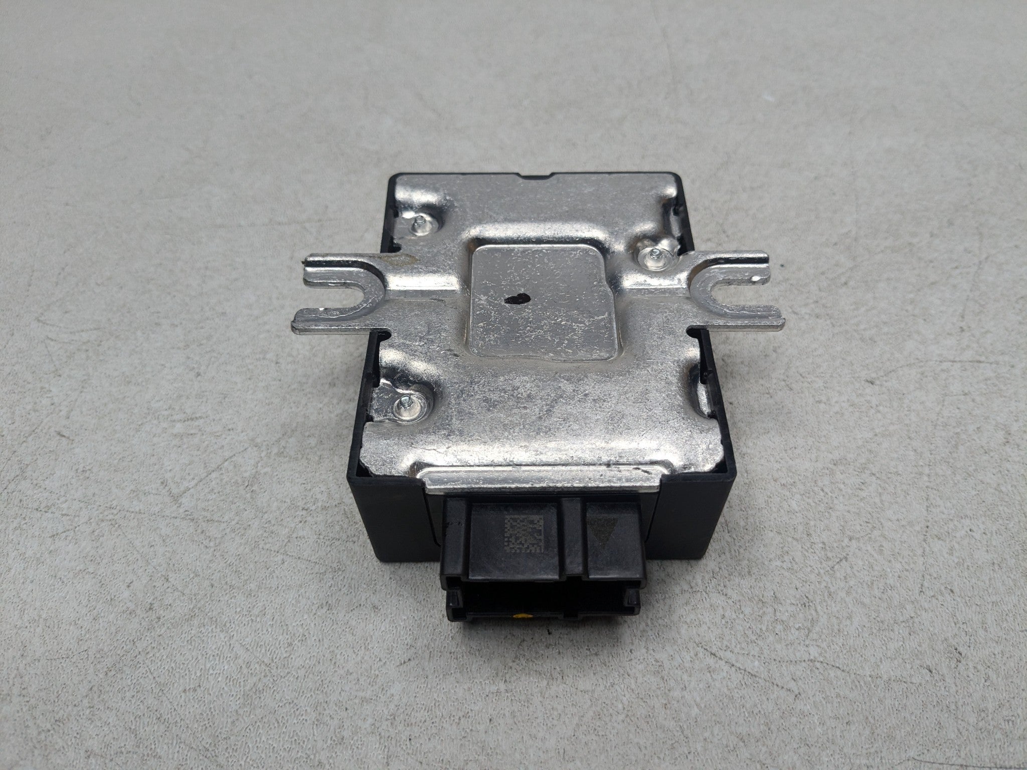 2013 - 2017 MINI COOPER OEM FUEL PUMP CONTROL MODULE UNIT REAR UNDER SEAT