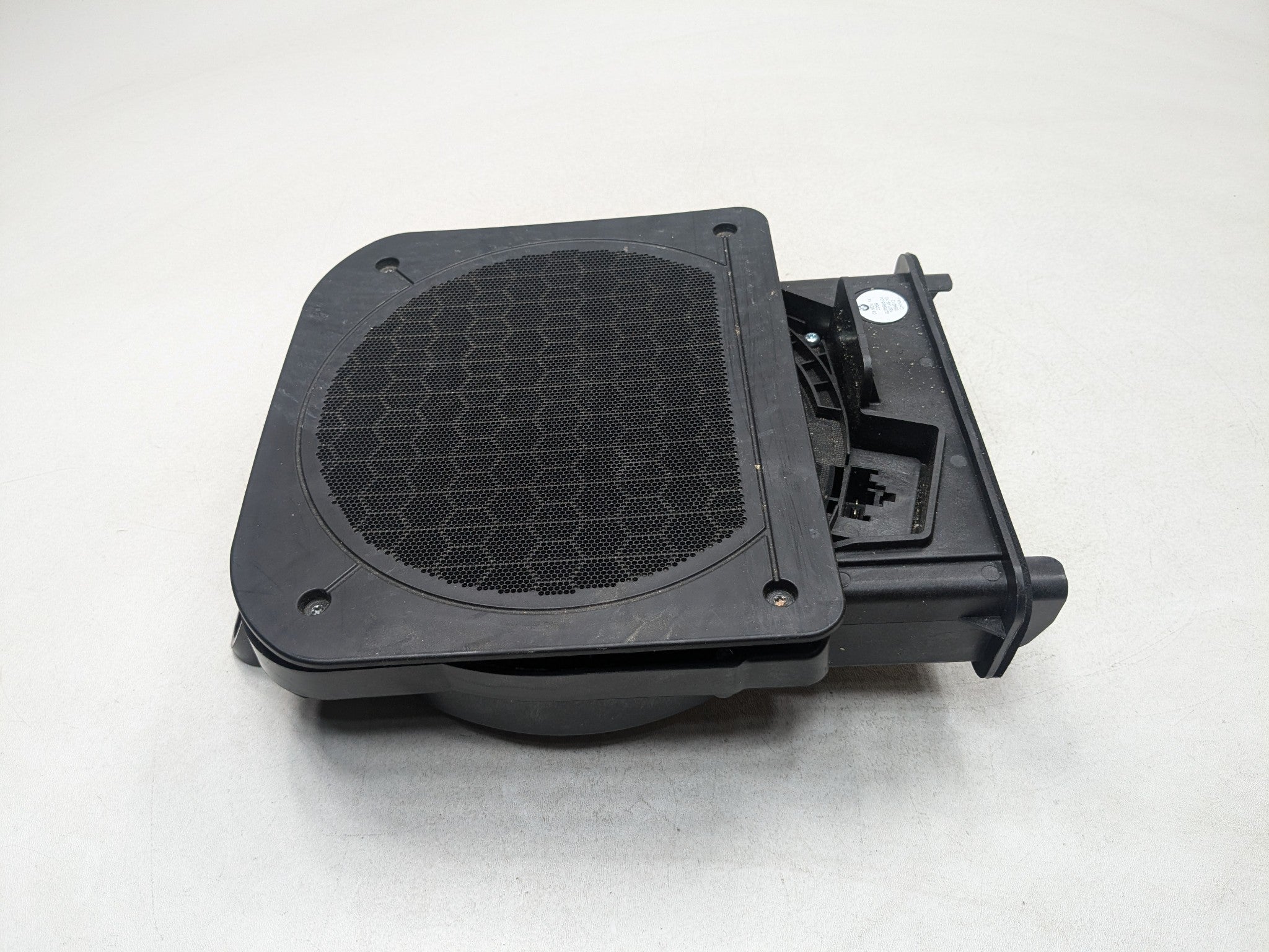 2013 - 2017 MINI COOPER OEM SUBWOOFER AUDIO SPEAKER LEFT DRIVER SIDE