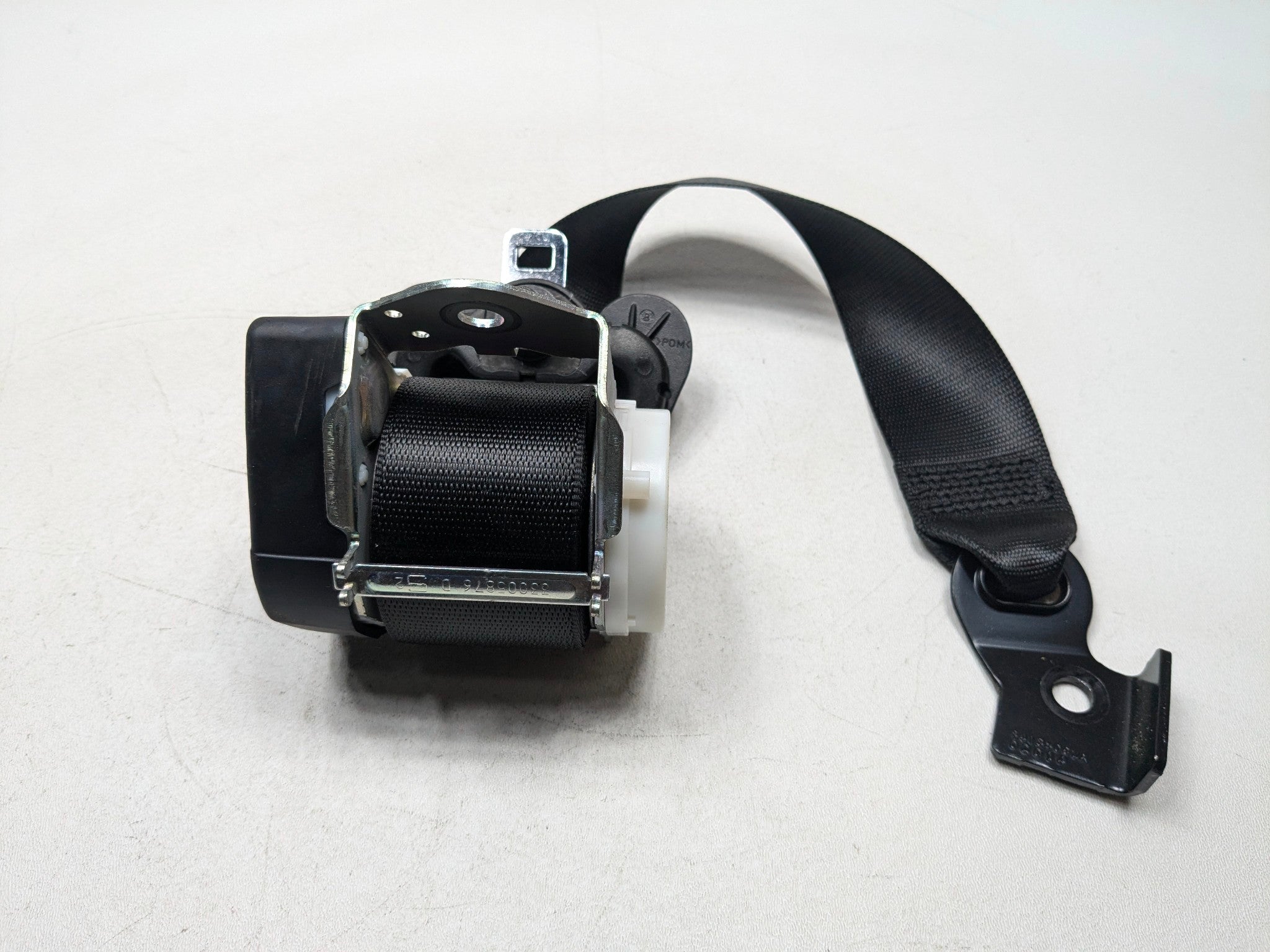 2013 - 2017 MINI COOPER OEM SEAT BELT RETRACTOR ASSEMBLY REAR LEFT DRIVER SIDE
