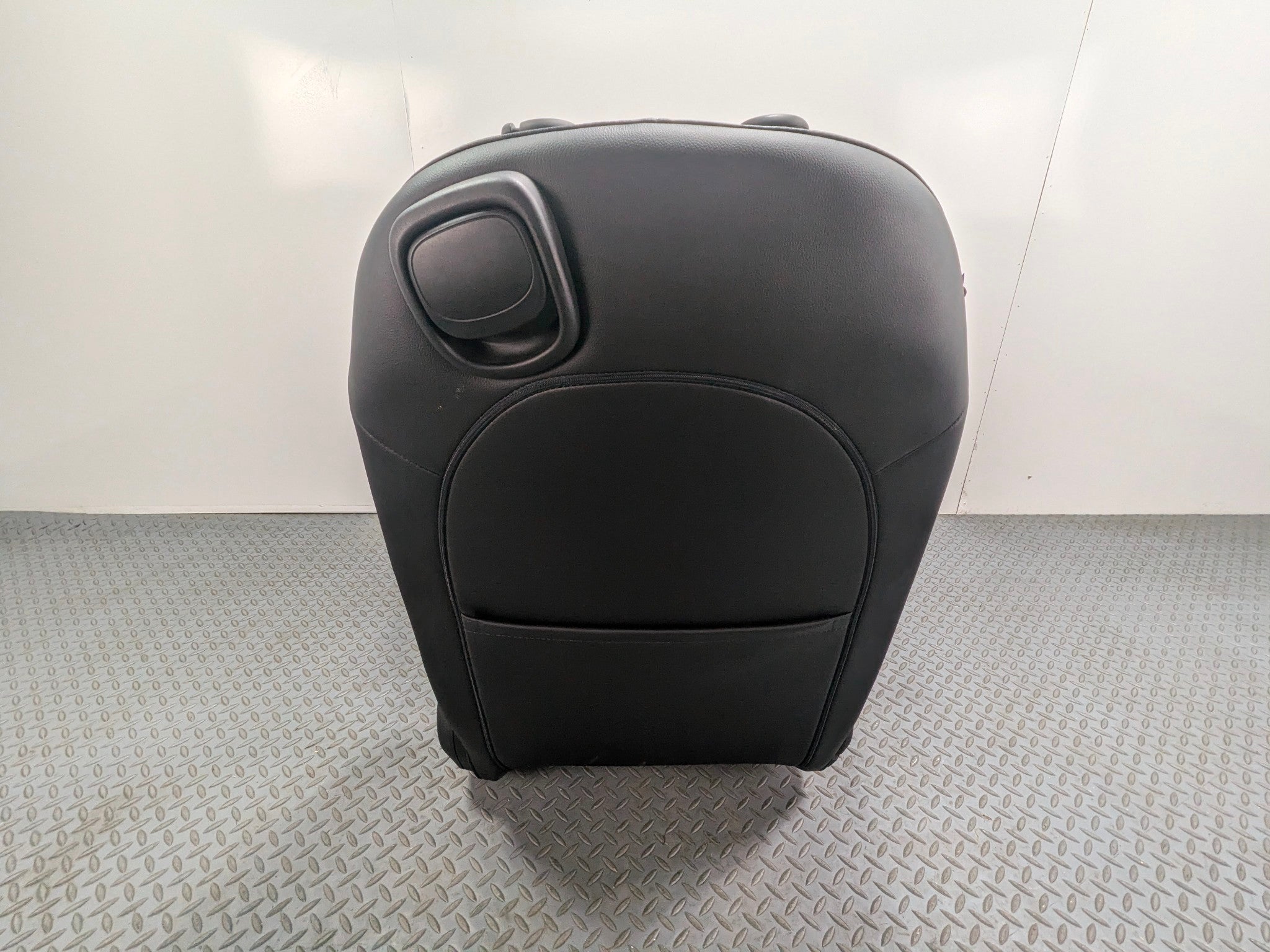 2013 - 2017 MINI COOPER OEM DRIVER SIDE SEAT ASSEMBLY BLACK LEATHER FRONT LEFT