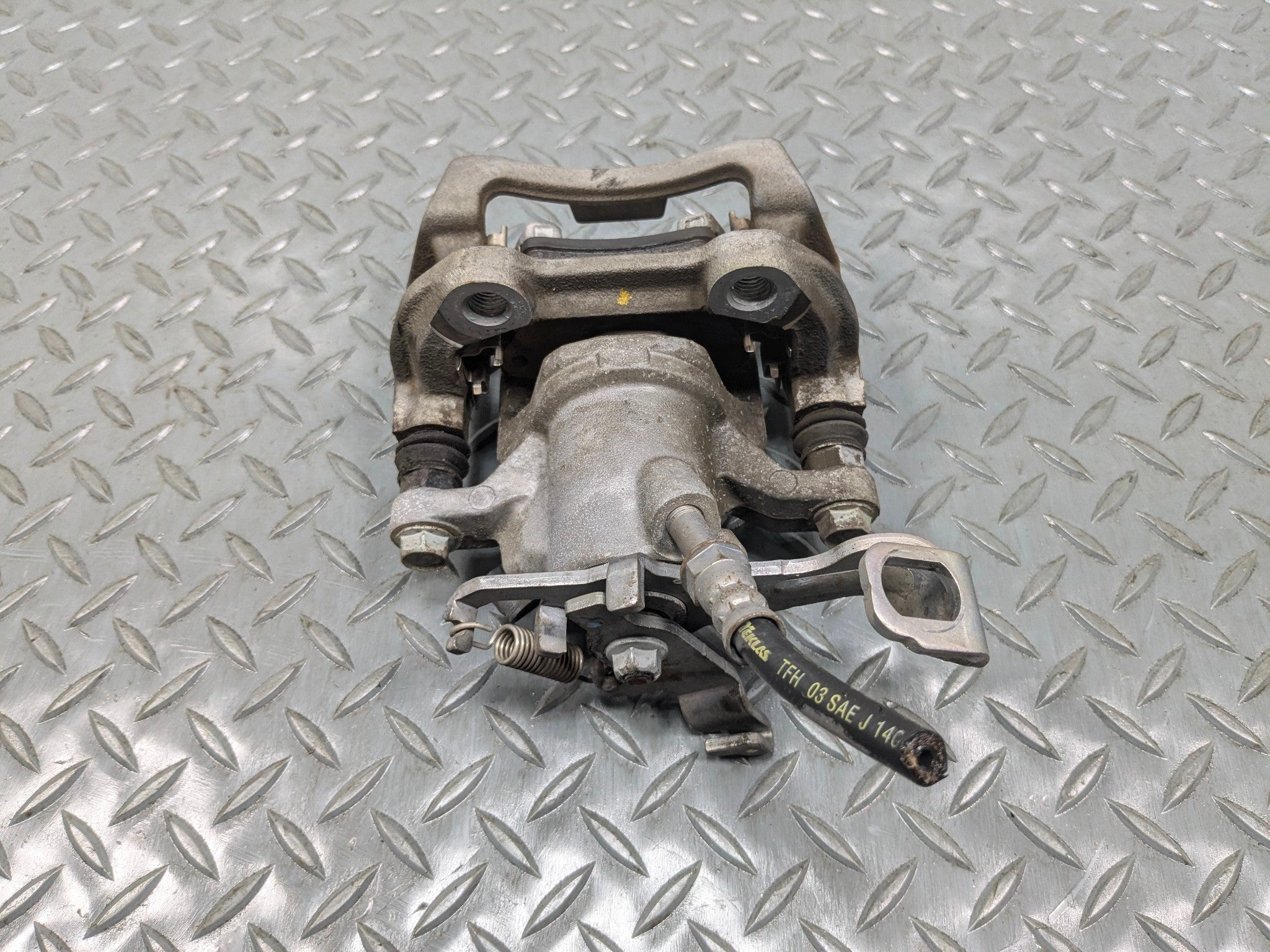 2013 - 2017 MINI COOPER OEM BRAKE CALIPER ASSEMBLY REAR LEFT DRIVER SIDE