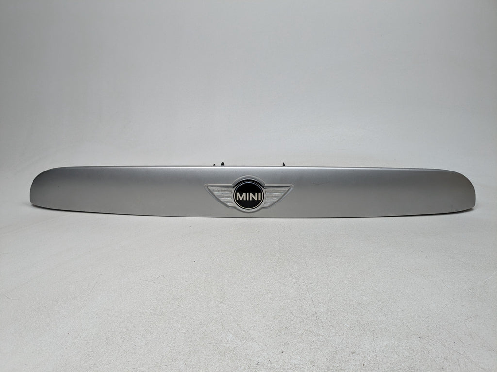 2013 - 2017 MINI COOPER OEM REAR TRUNK LID GRIP HANDLE PANEL ASSEMBLY