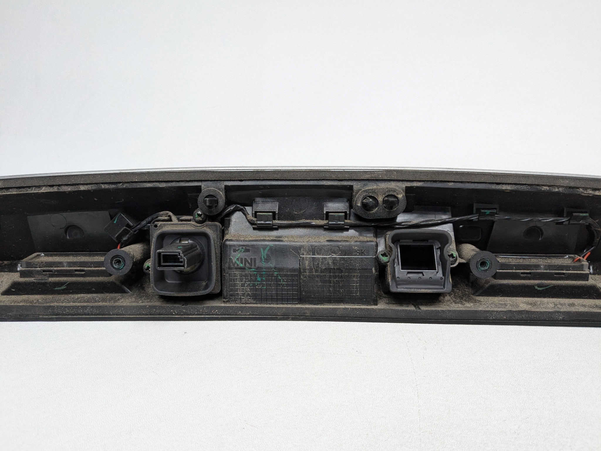 2013 - 2017 MINI COOPER OEM REAR TRUNK LID GRIP HANDLE PANEL ASSEMBLY