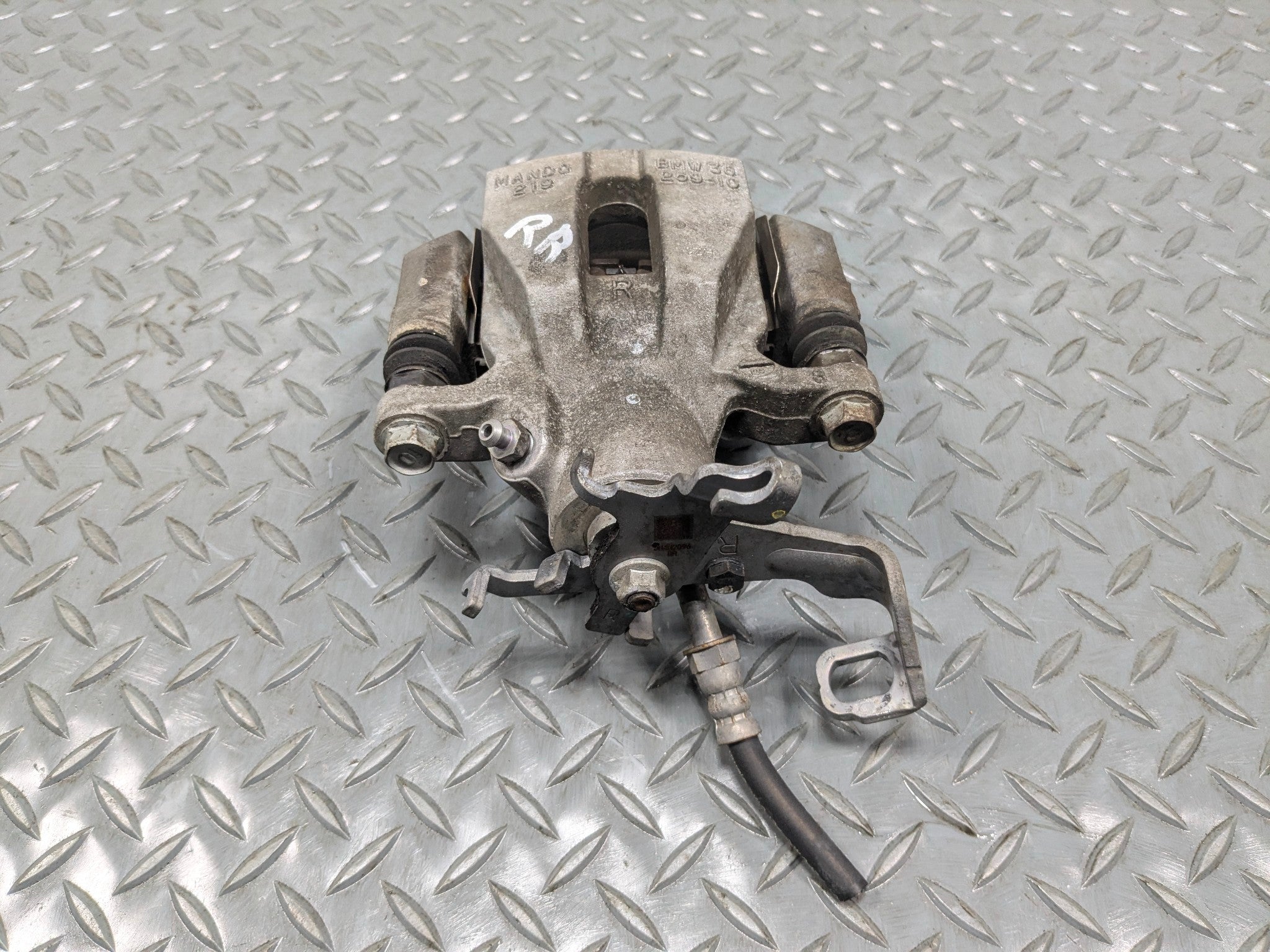 2013 - 2017 MINI COOPER OEM BRAKE CALIPER ASSEMBLY REAR RIGHT PASSENGER SIDE