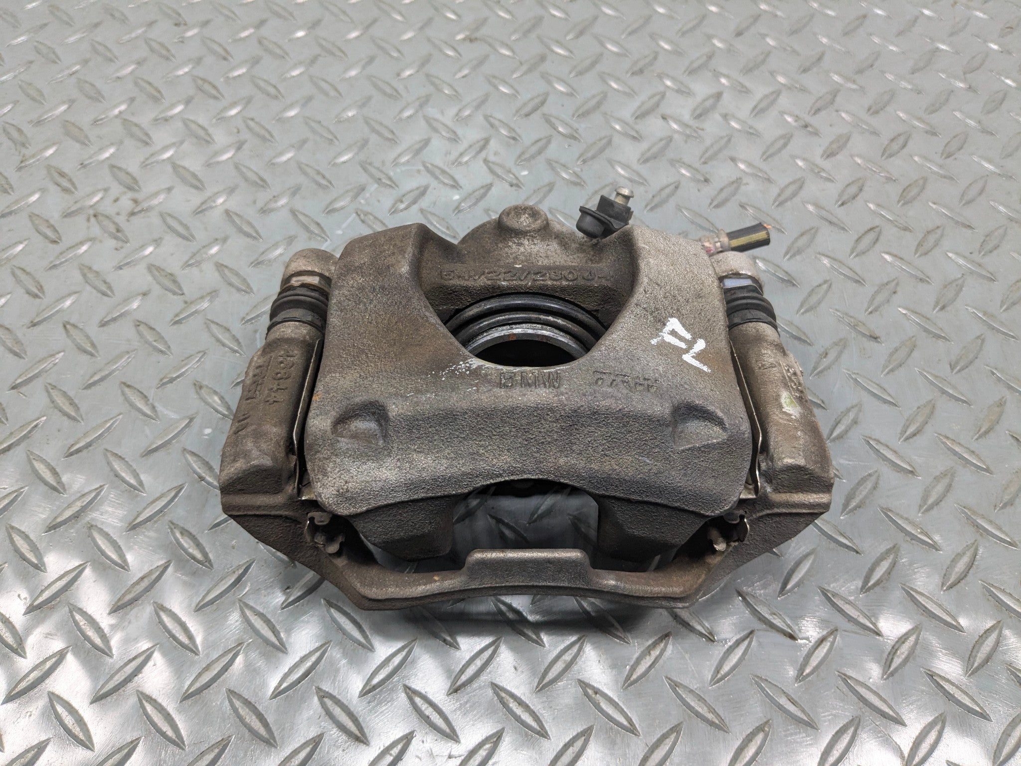 2013 - 2017 MINI COOPER OEM BRAKE CALIPER ASSEMBLY FRONT LEFT DRIVER SIDE