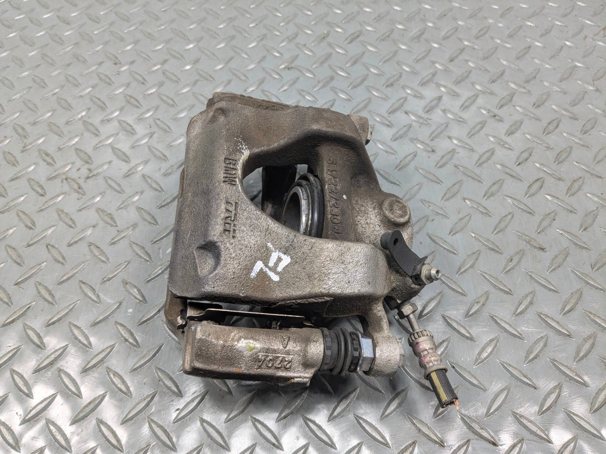2013 - 2017 MINI COOPER OEM BRAKE CALIPER ASSEMBLY FRONT LEFT DRIVER SIDE