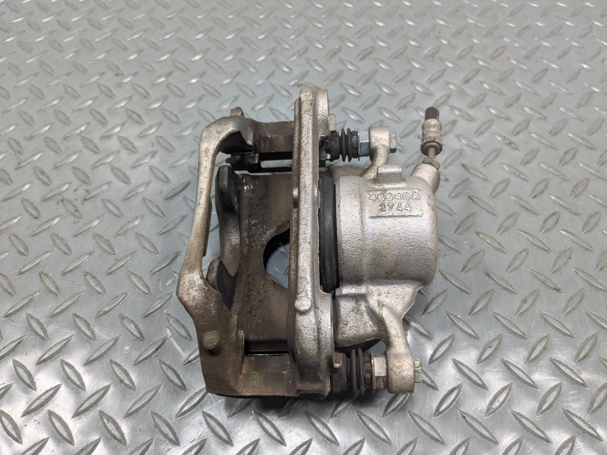2013 - 2017 MINI COOPER OEM BRAKE CALIPER ASSEMBLY FRONT LEFT DRIVER SIDE