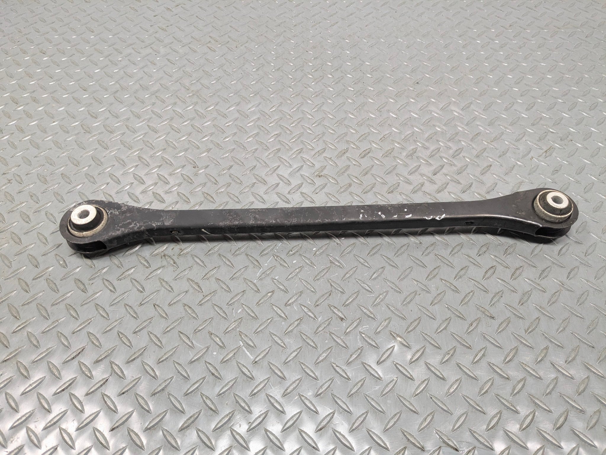 2013 - 2017 MINI COOPER OEM LOWER CONTROL ARM REAR RIGHT PASSENGER SIDE