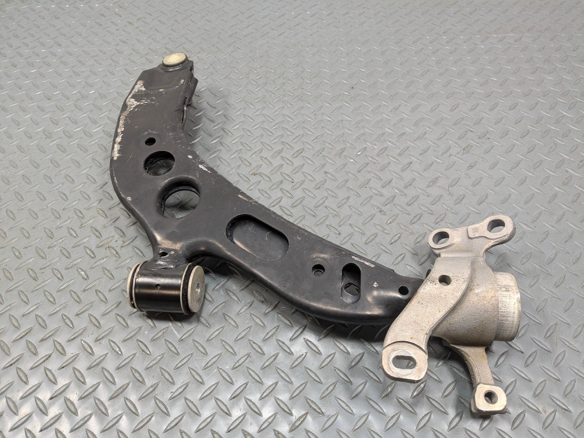2013 - 2017 MINI COOPER OEM SUSPENSION LOWER CONTROL ARM FRONT LEFT DRIVER SIDE