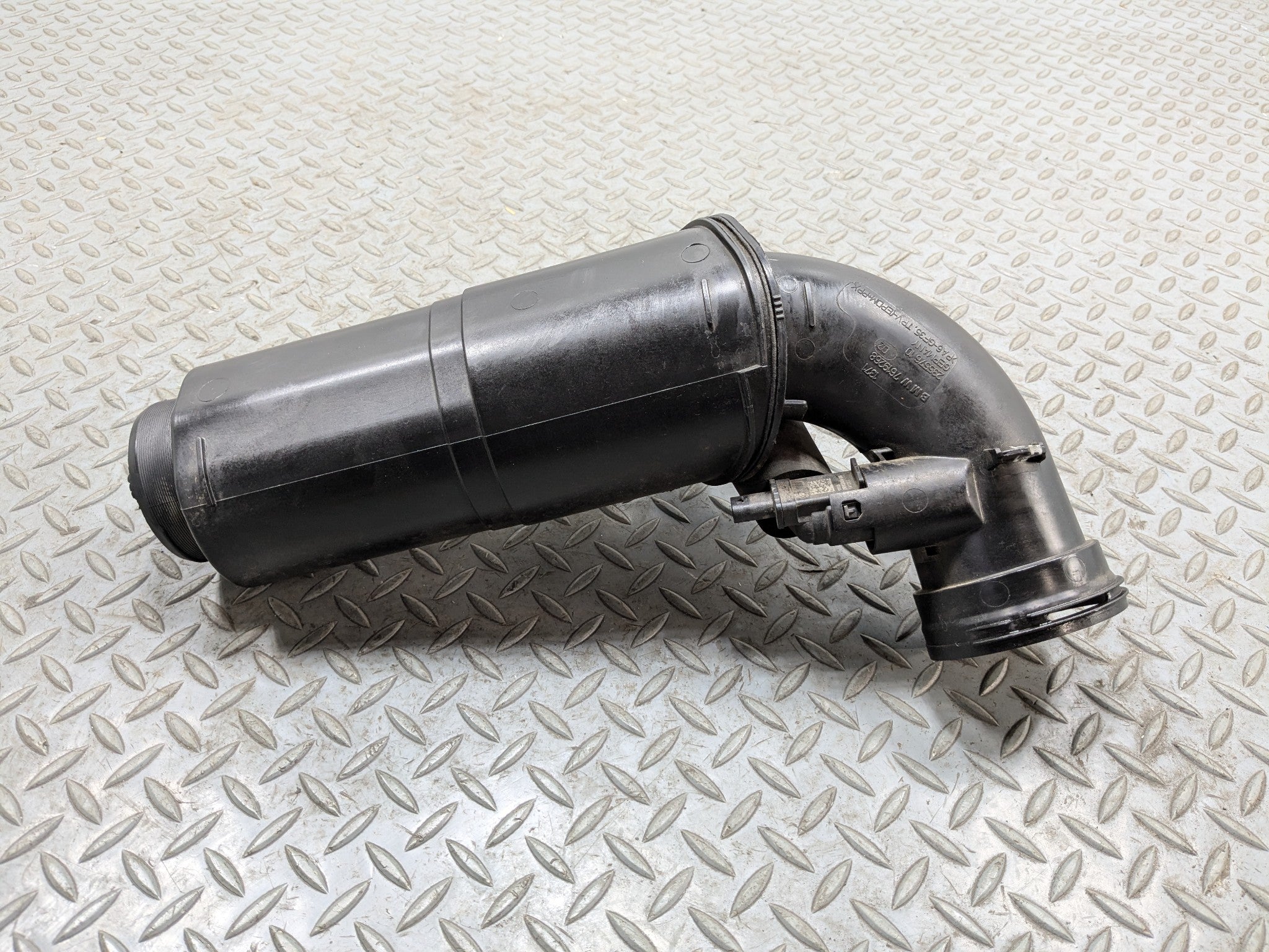 2013 - 2017 MINI COOPER OEM AIR INTAKE CLEANER HOSE TUBE RESONATOR