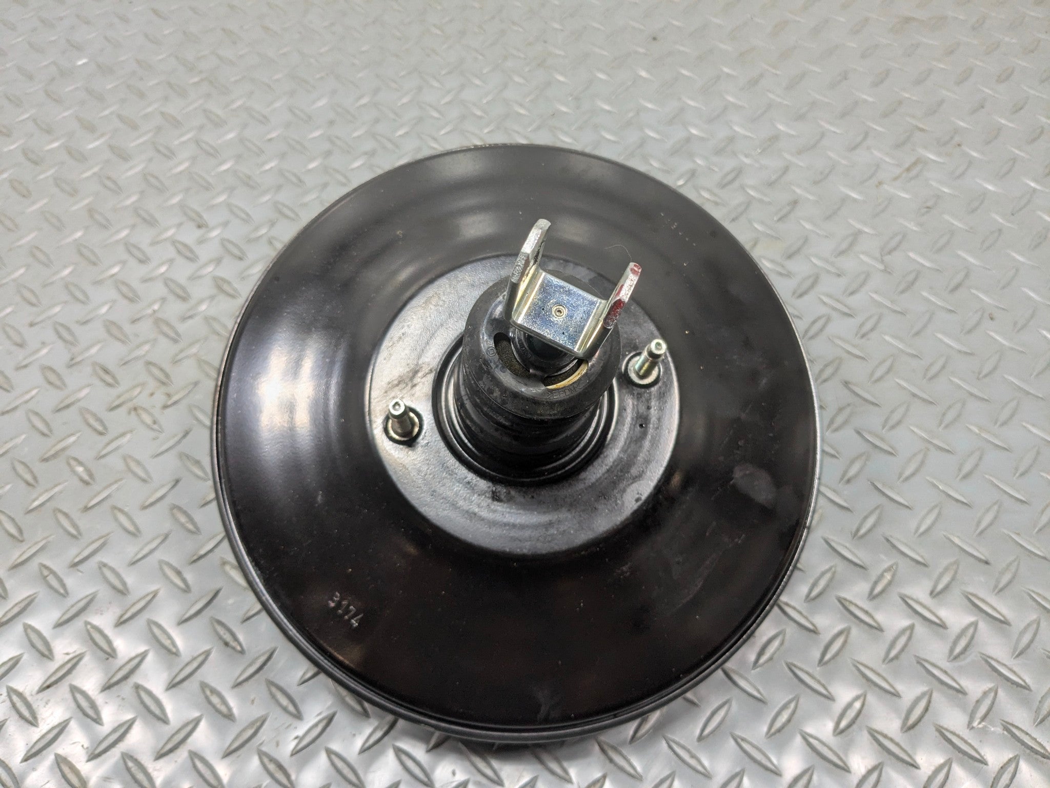 2013 - 2017 MINI COOPER OEM POWER BRAKE BOOSTER ASSEMBLY WITHOUT MASTER CYLINDER