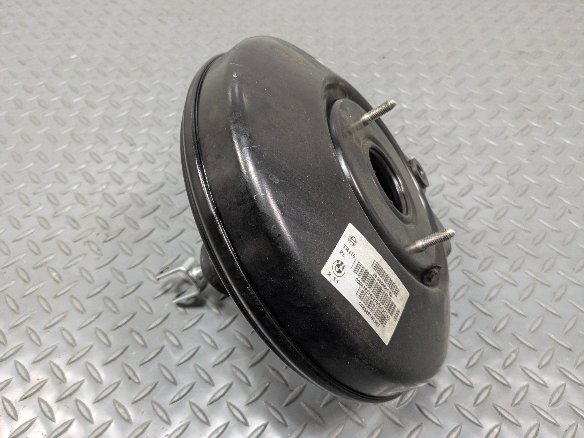 2013 - 2017 MINI COOPER OEM POWER BRAKE BOOSTER ASSEMBLY WITHOUT MASTER CYLINDER