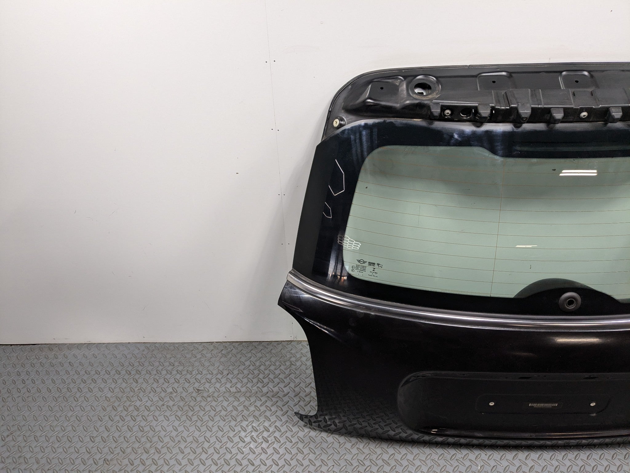 2013 - 2017 MINI COOPER OEM REAR LIFTGATE SHELL PANEL WITH GLASS BLACK