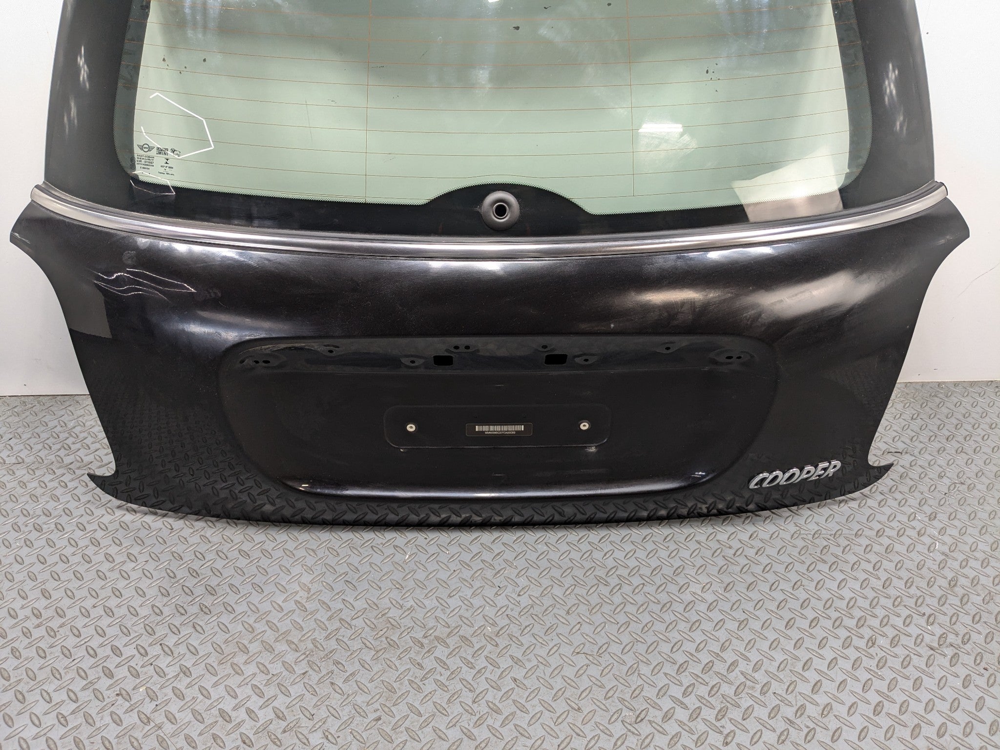 2013 - 2017 MINI COOPER OEM REAR LIFTGATE SHELL PANEL WITH GLASS BLACK