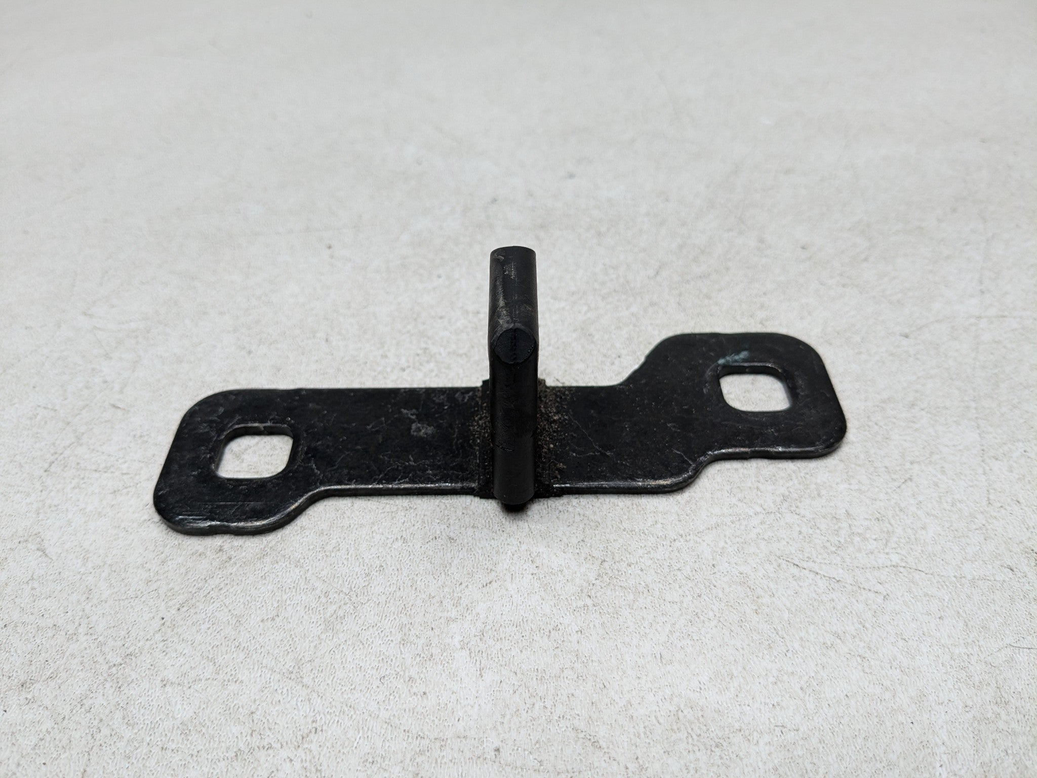 2013 - 2017 MINI COOPER OEM REAR TRUNK LID LATCH LOCK STRIKER PLATE