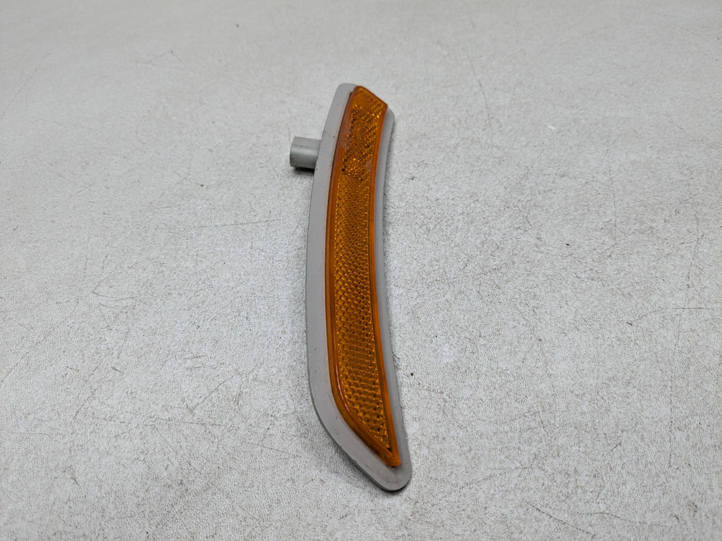 2013 - 2017 MINI COOPER OEM REAR MARKER REFLECTOR LIGHT RIGHT PASSENGER SIDE