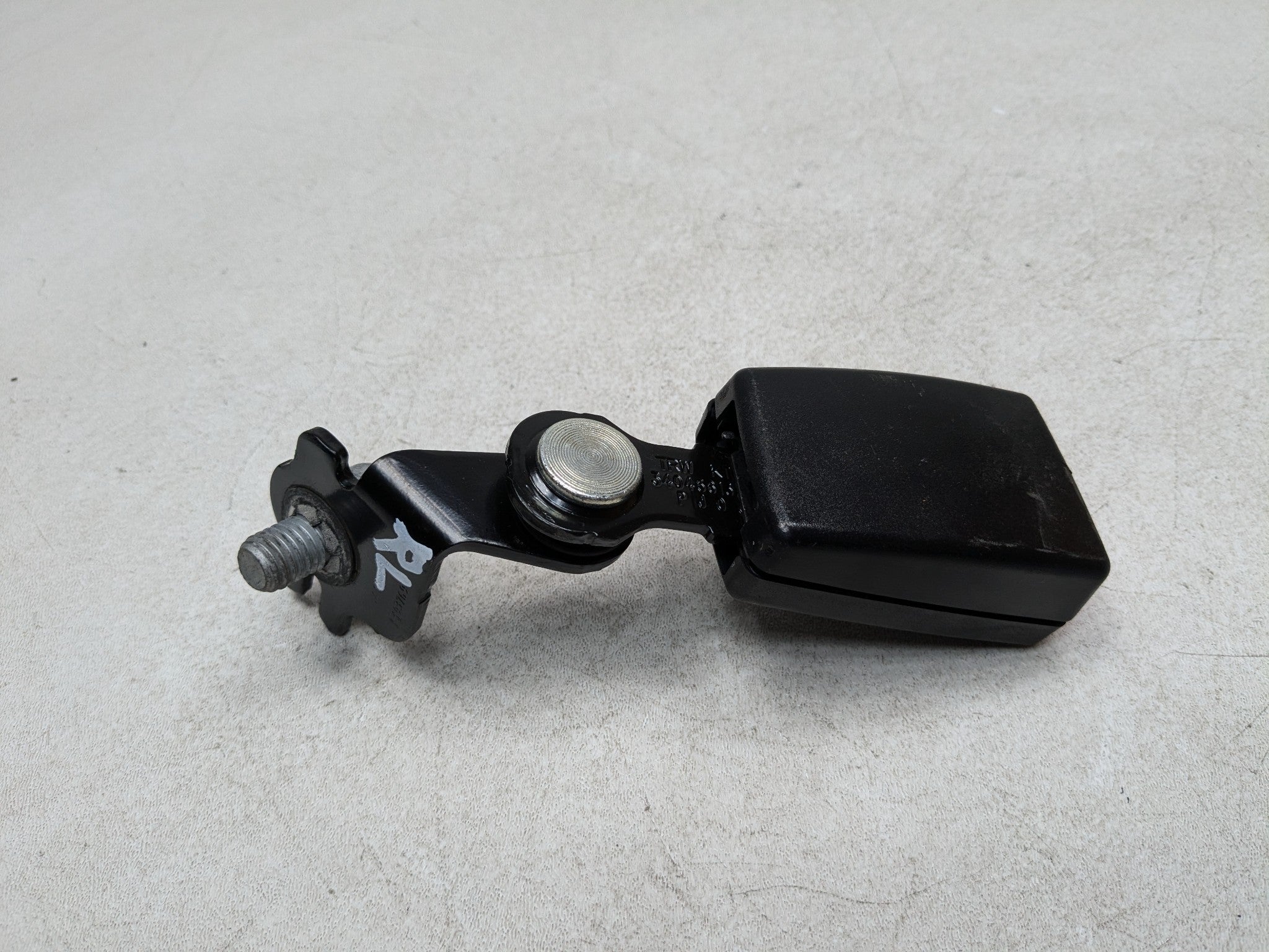 2013 - 2017 MINI COOPER OEM SEAT BELT BUCKLE REAR LEFT DRIVER SIDE BLACK