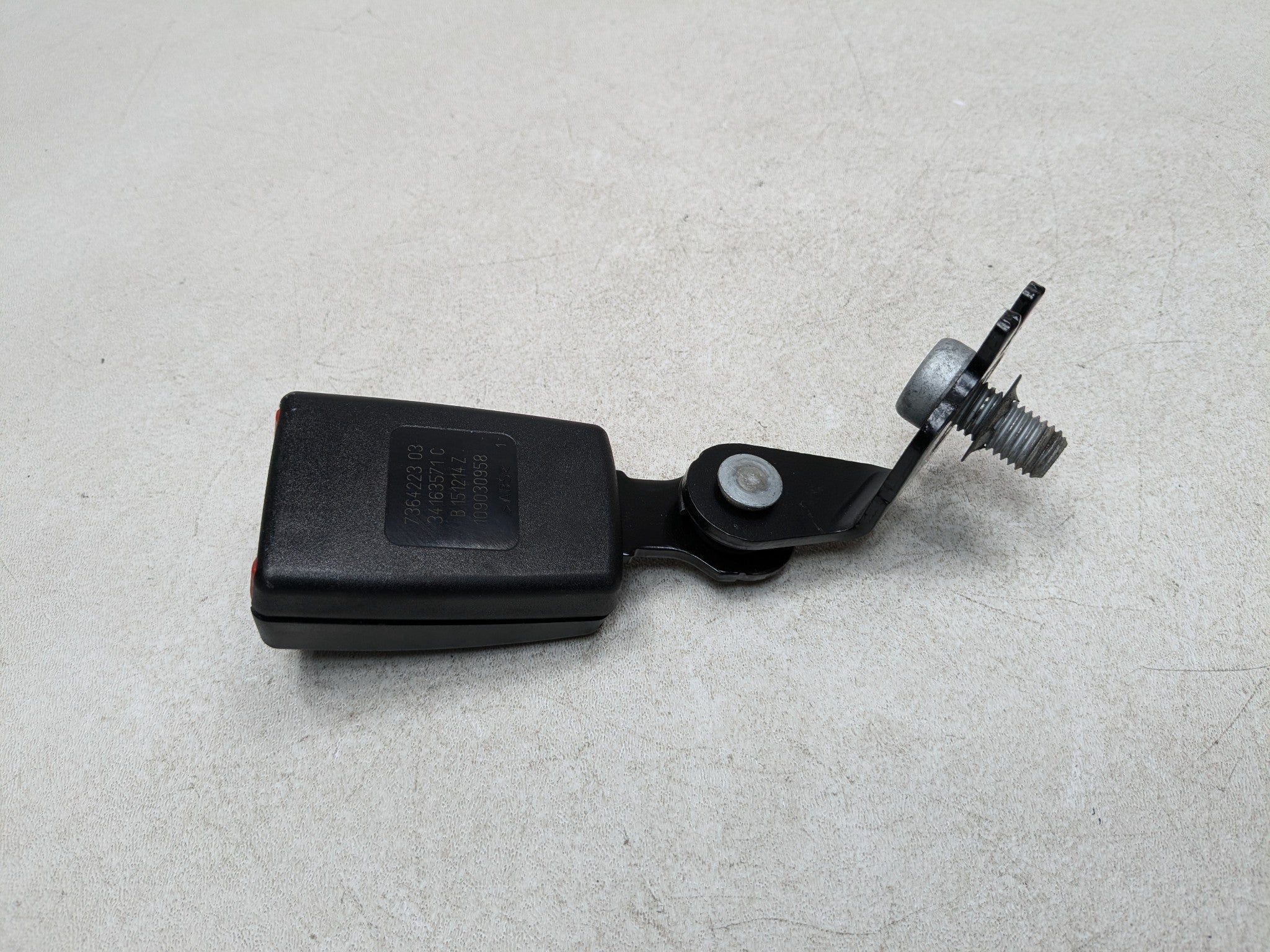 2013 - 2017 MINI COOPER OEM SEAT BELT BUCKLE REAR LEFT DRIVER SIDE BLACK