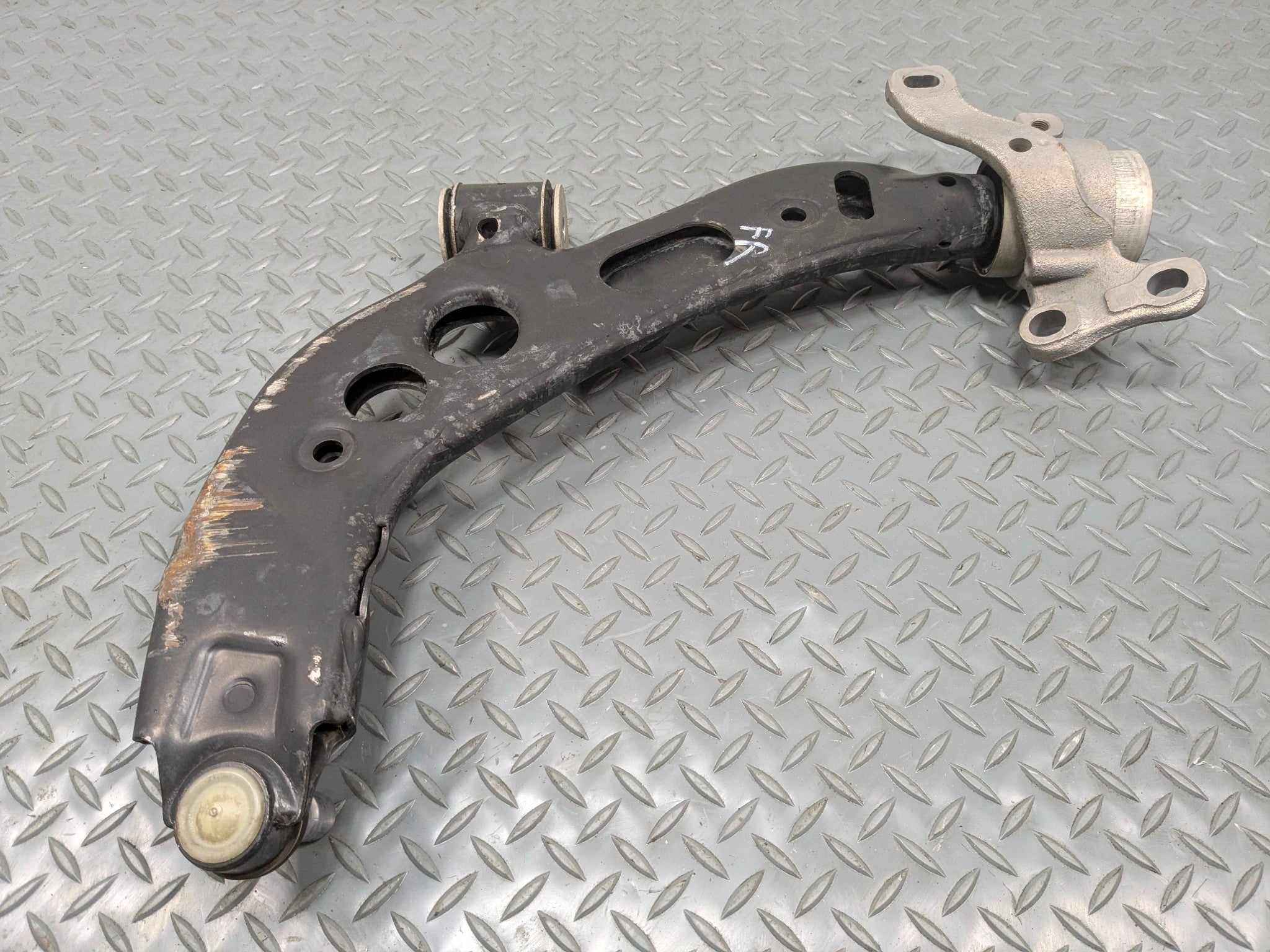 13 - 17 MINI COOPER OEM SUSPENSION LOWER CONTROL ARM FRONT RIGHT PASSENGER SIDE