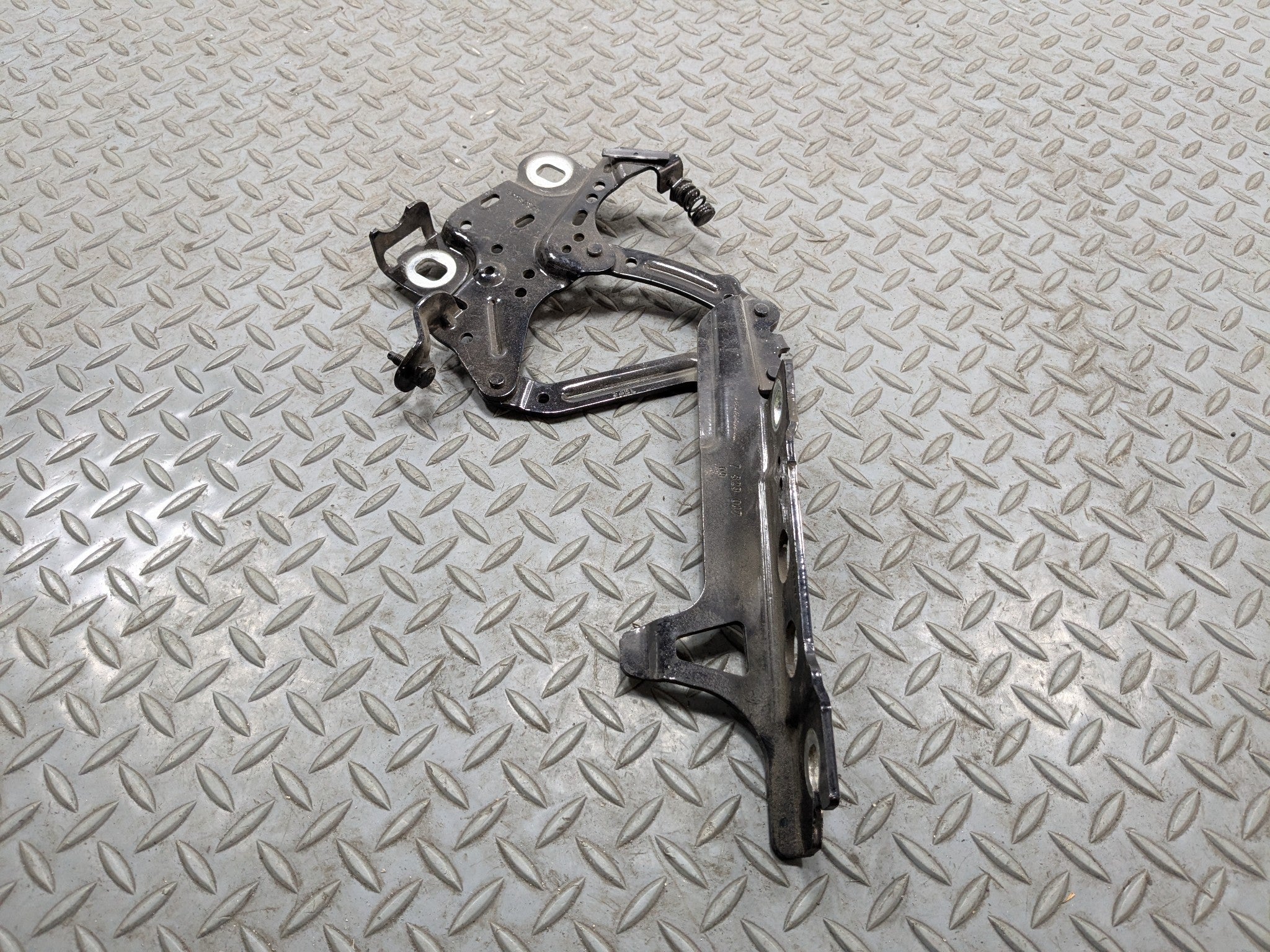 2013 - 2017 MINI COOPER OEM HOOD BONNET HINGE FRONT LEFT DRIVER SIDE
