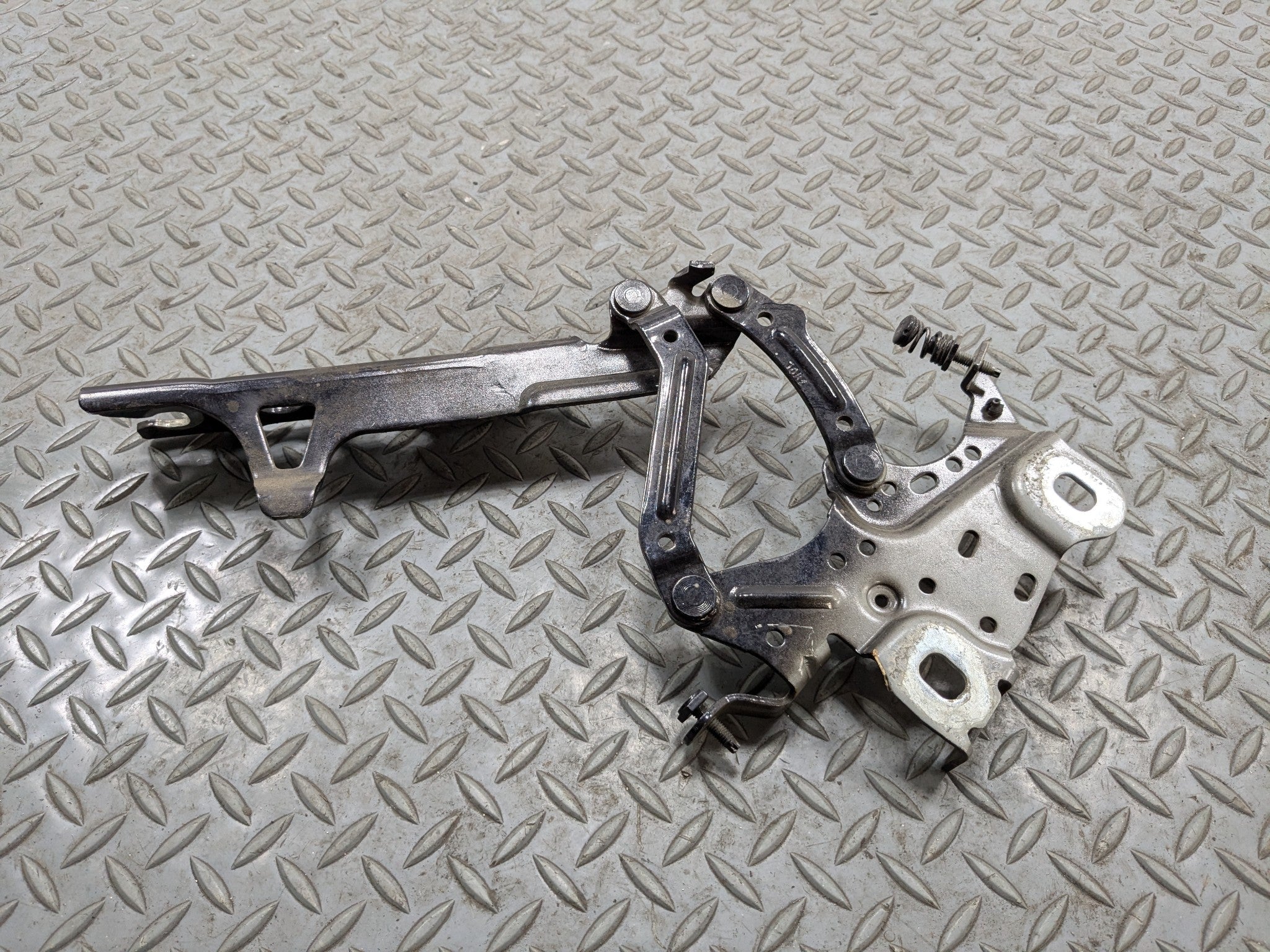 2013 - 2017 MINI COOPER OEM HOOD BONNET HINGE FRONT LEFT DRIVER SIDE