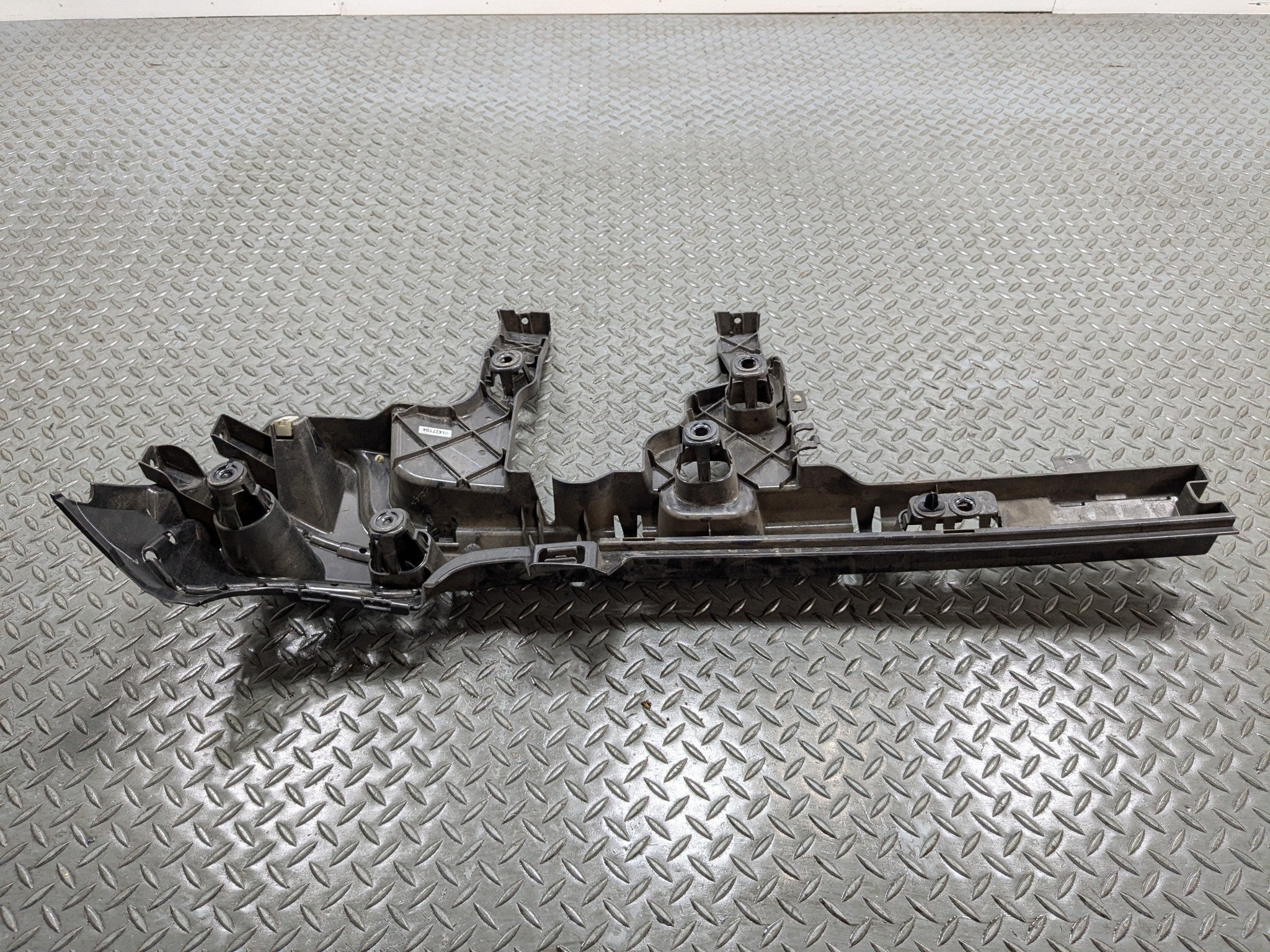 2013 - 2017 MINI COOPER OEM BUMPER BRACKET GUIDE MOUNT REAR LEFT DRIVER SIDE