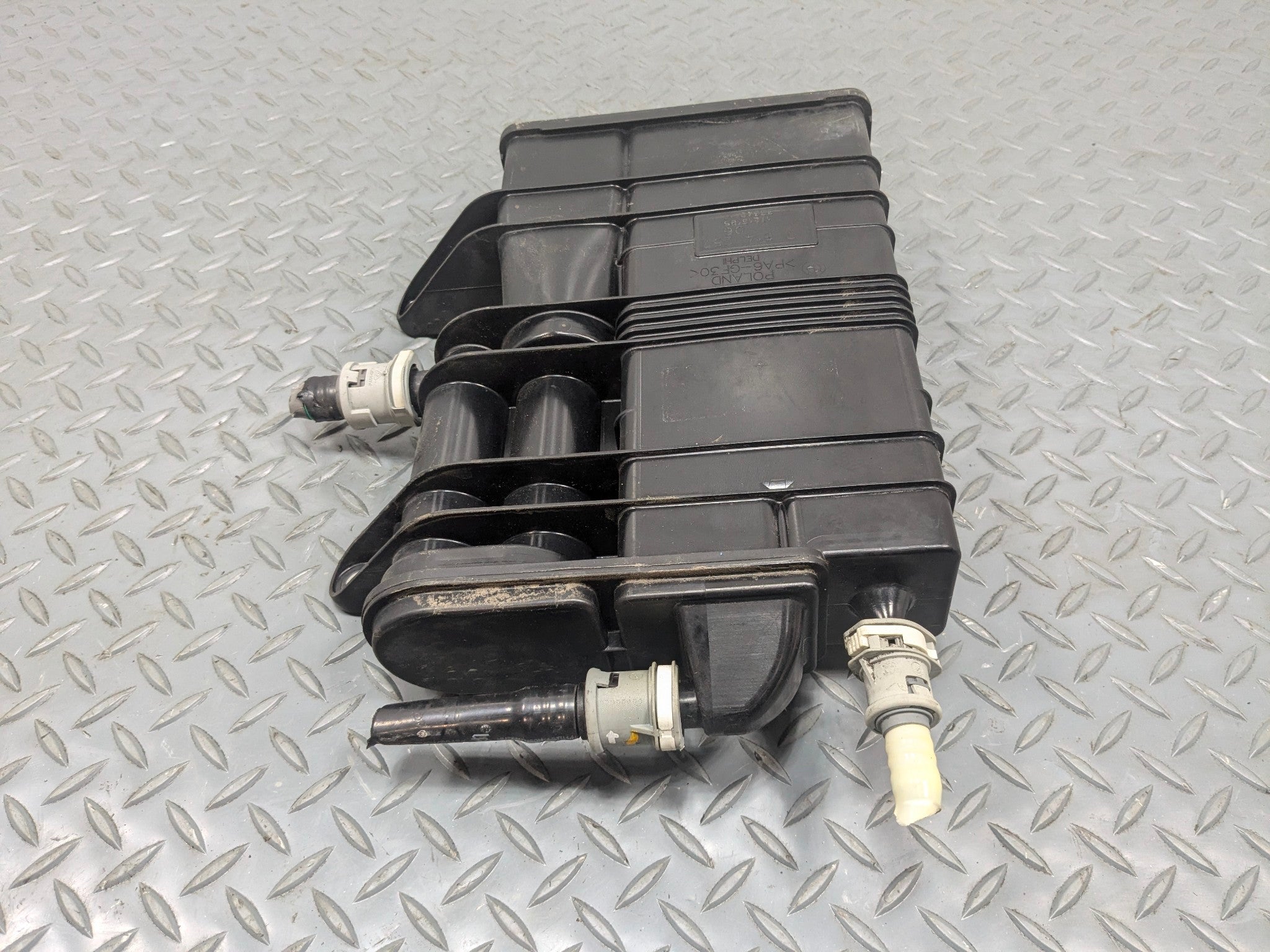 2013 - 2017 MINI COOPER OEM FUEL VAPOR GAS CHARCOAL EVAPORATOR CANISTER