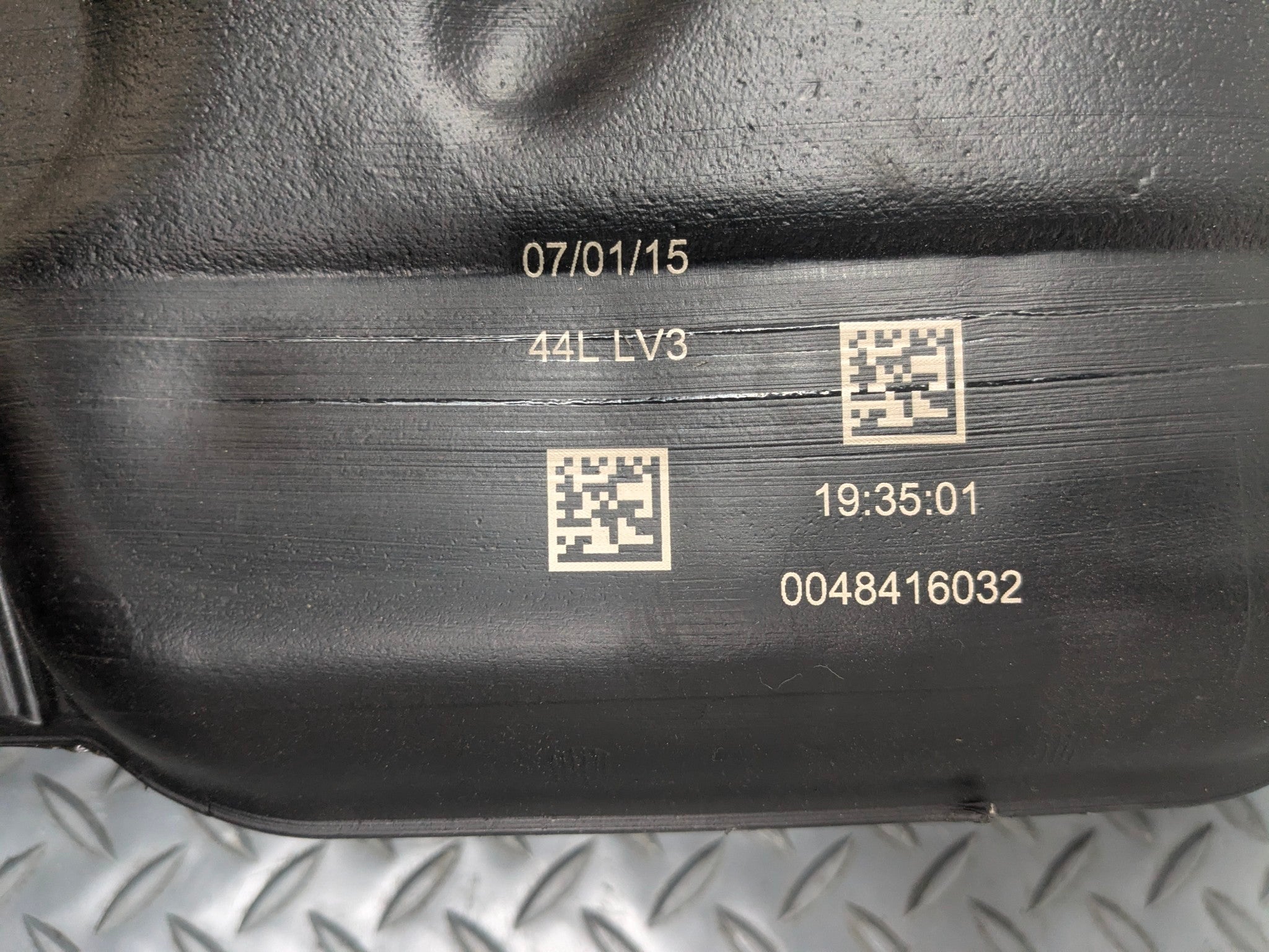 2013 - 2017 MINI COOPER OEM HARDTOP GASOLINE FUEL TANK RESERVIOR ASSEMBLY