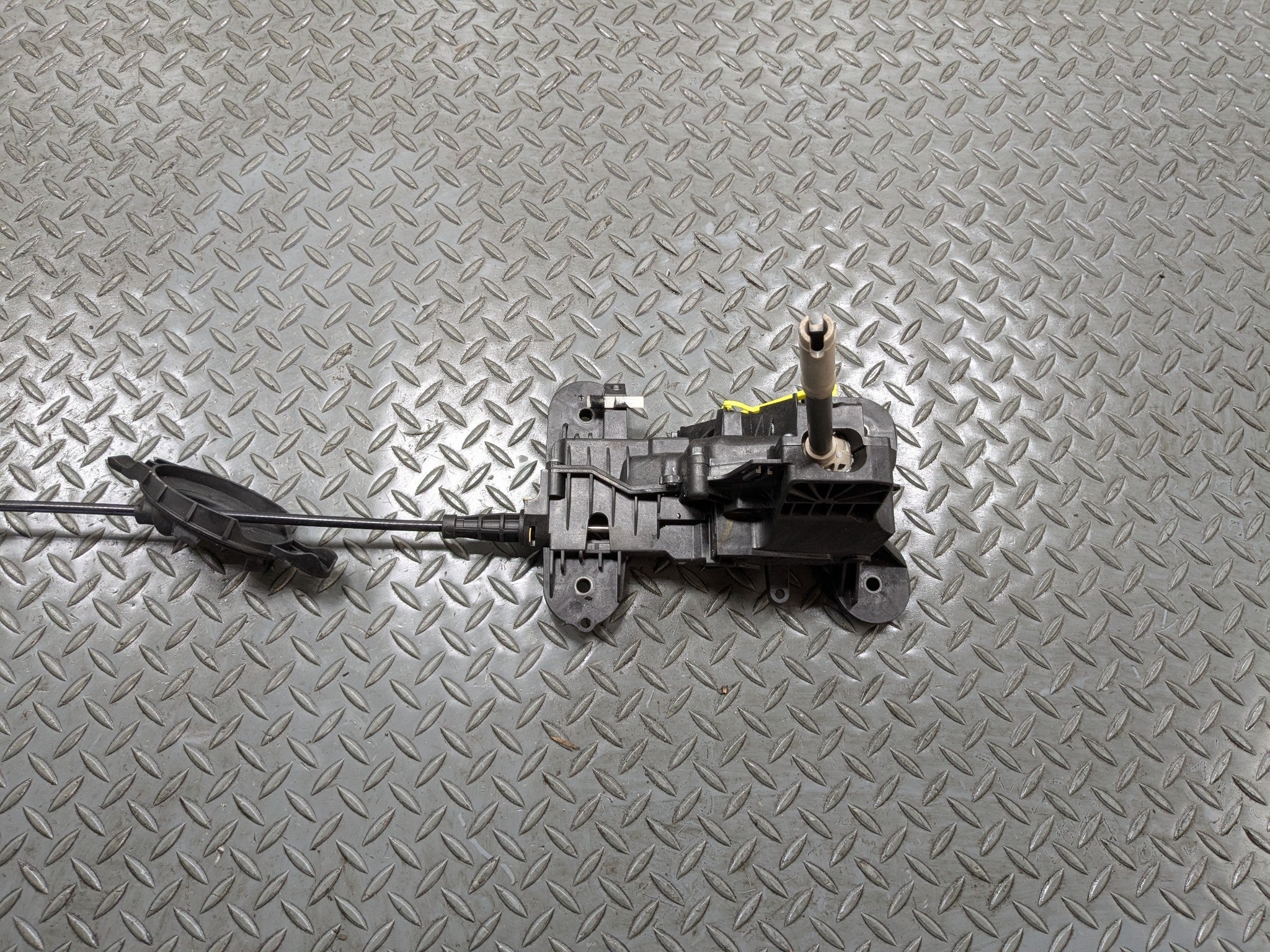 2013 - 2017 MINI COOPER OEM AUTO TRANSMISSION FLOOR SHIFTER GEAR SELECTOR