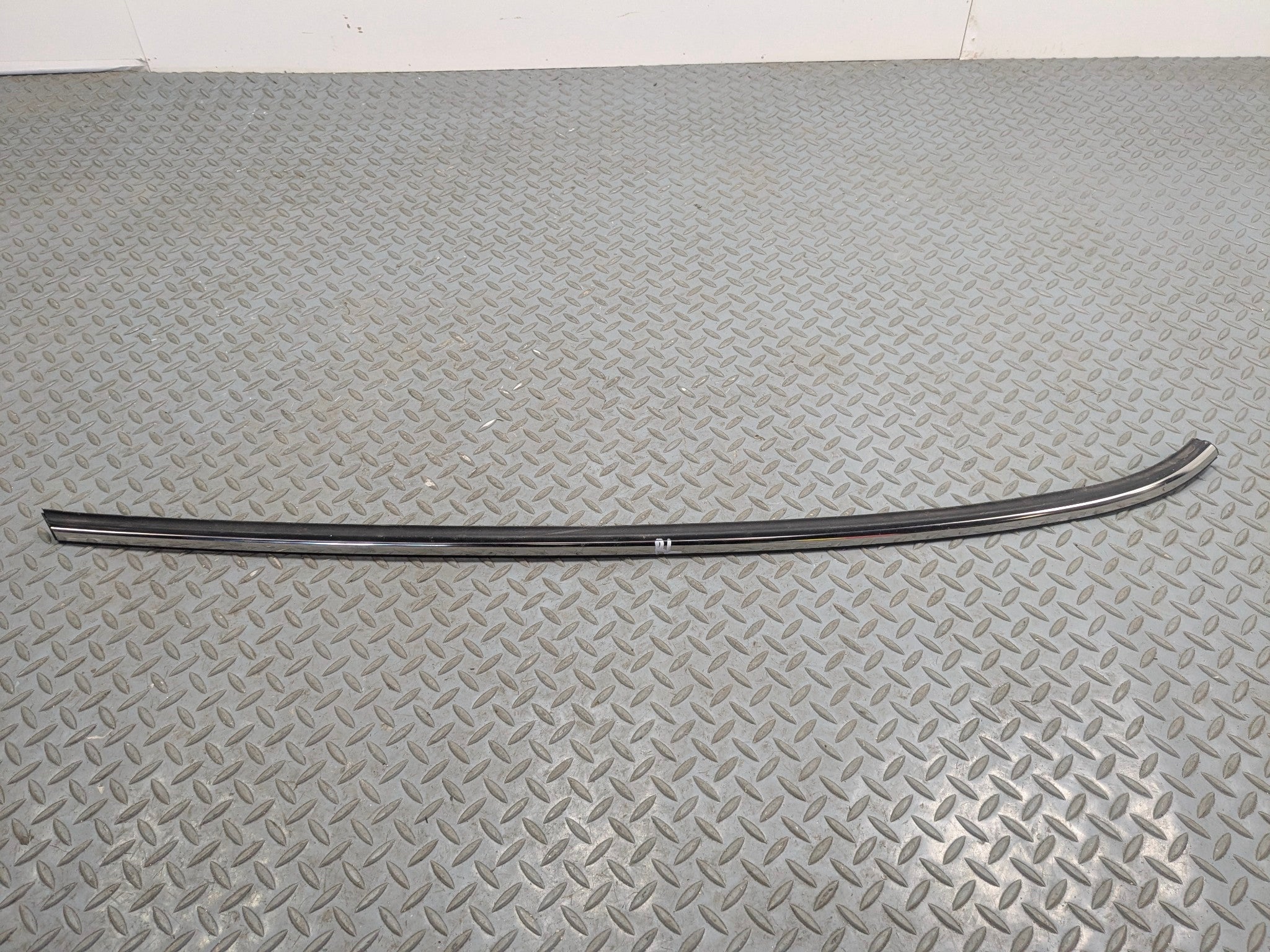 2013 - 2017 MINI COOPER OEM QUARTER PANEL BELT MOLDING REAR LEFT DRIVER SIDE
