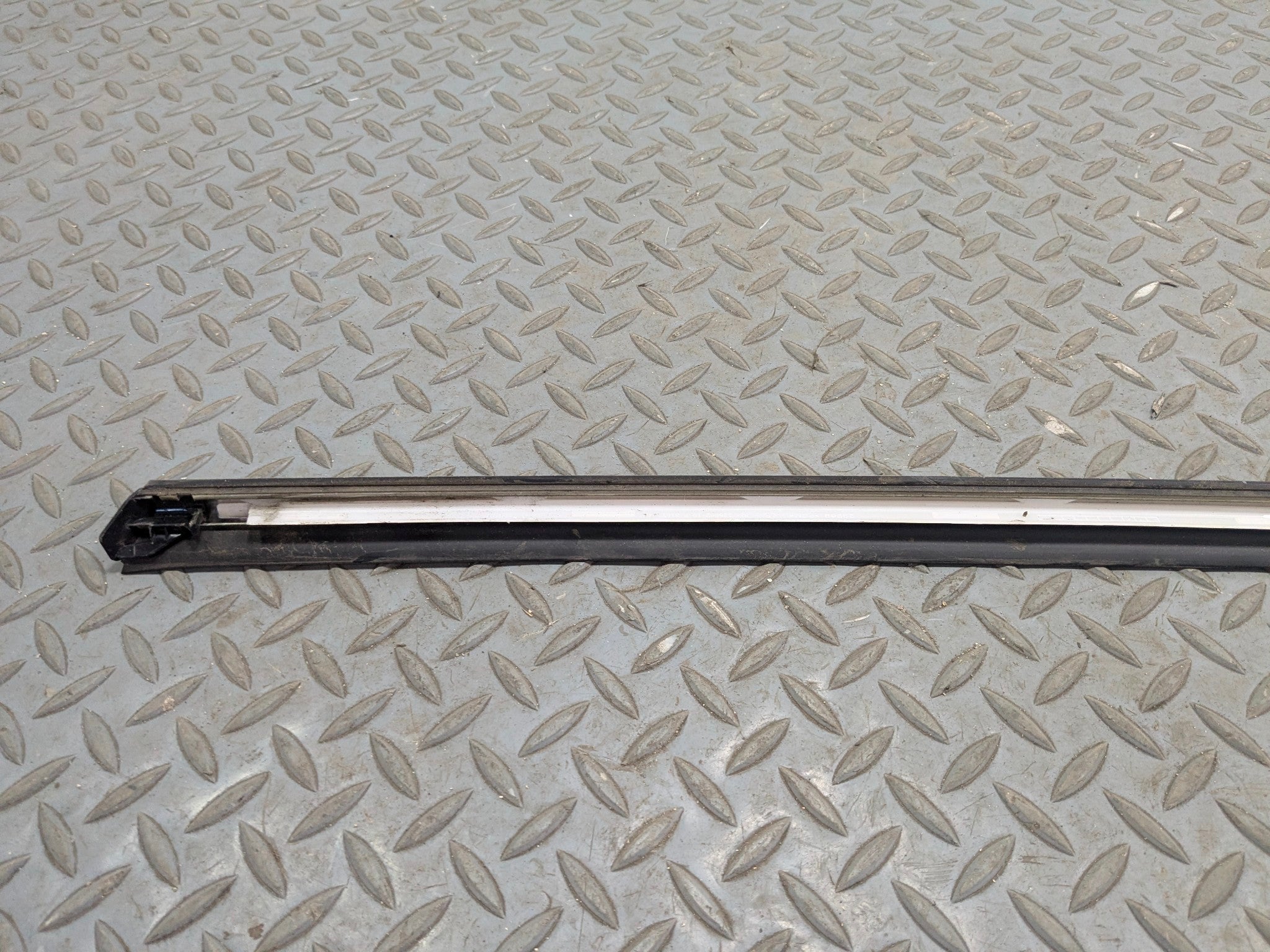 2013 - 2017 MINI COOPER OEM QUARTER PANEL BELT MOLDING REAR LEFT DRIVER SIDE