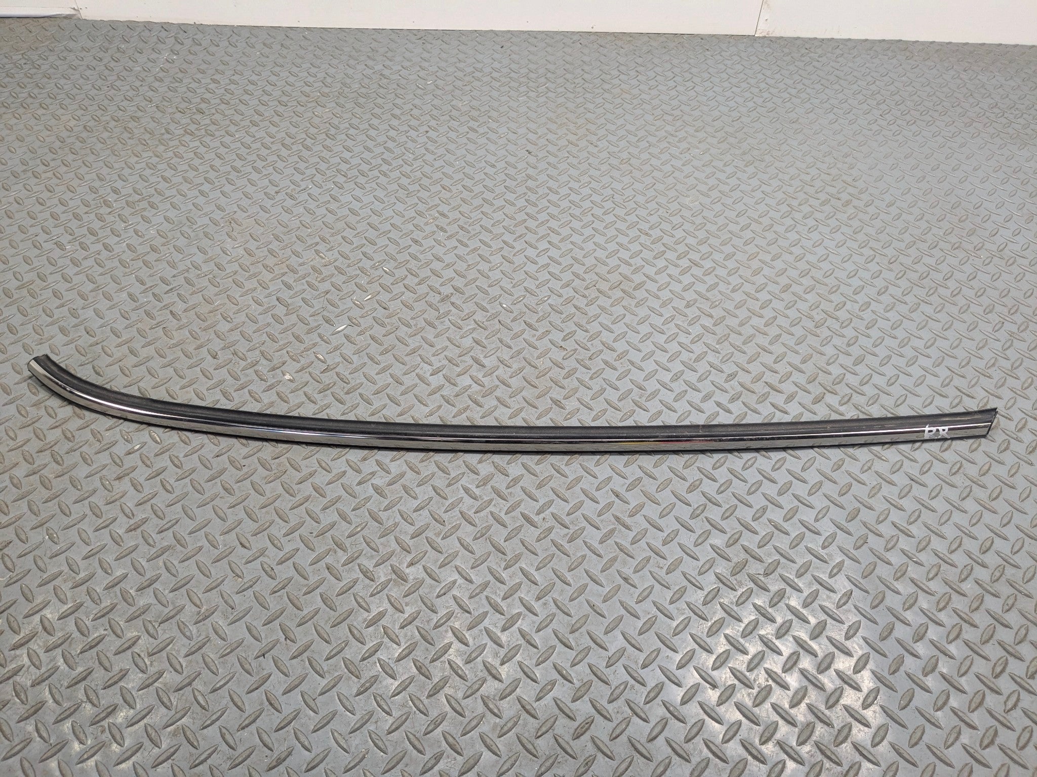 2013 - 2017 MINI COOPER OEM QUARTER PANEL BELT MOLDING REAR RIGHT PASSENGER SIDE