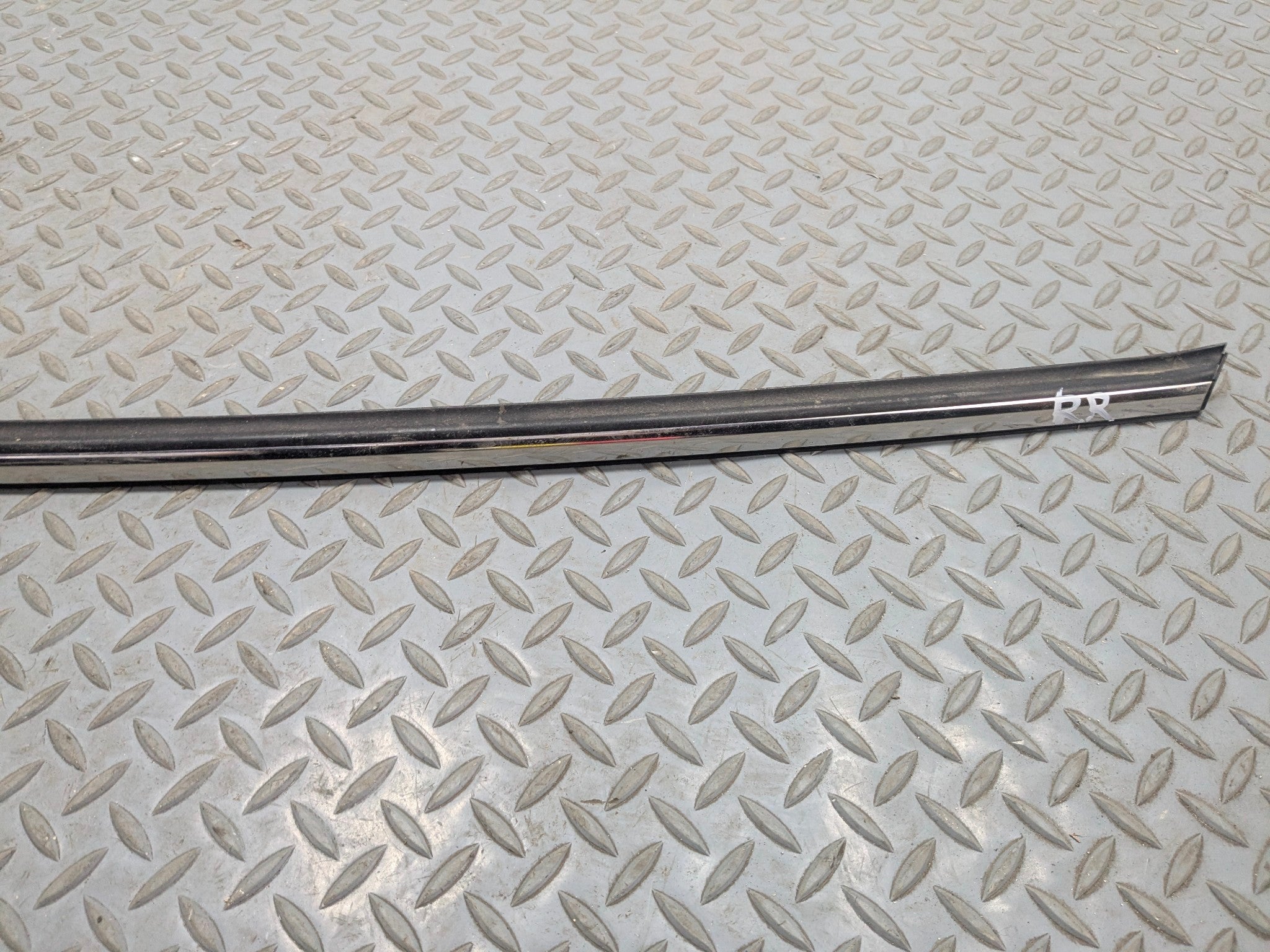 2013 - 2017 MINI COOPER OEM QUARTER PANEL BELT MOLDING REAR RIGHT PASSENGER SIDE